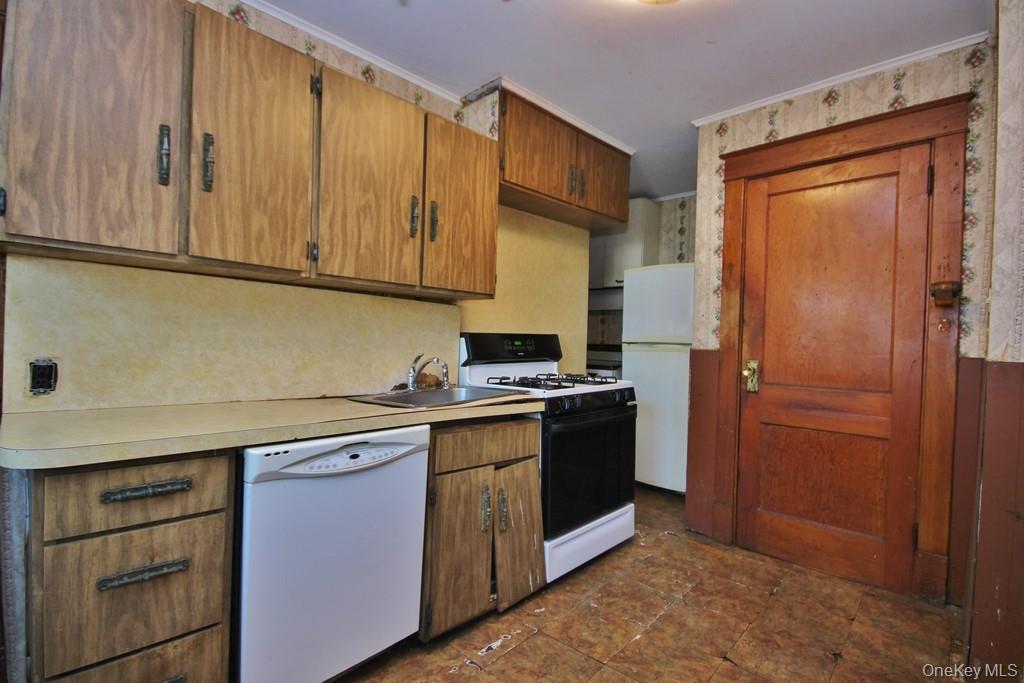 #16 photo, 662 Highland Avenue, Peekskill , NY 10566