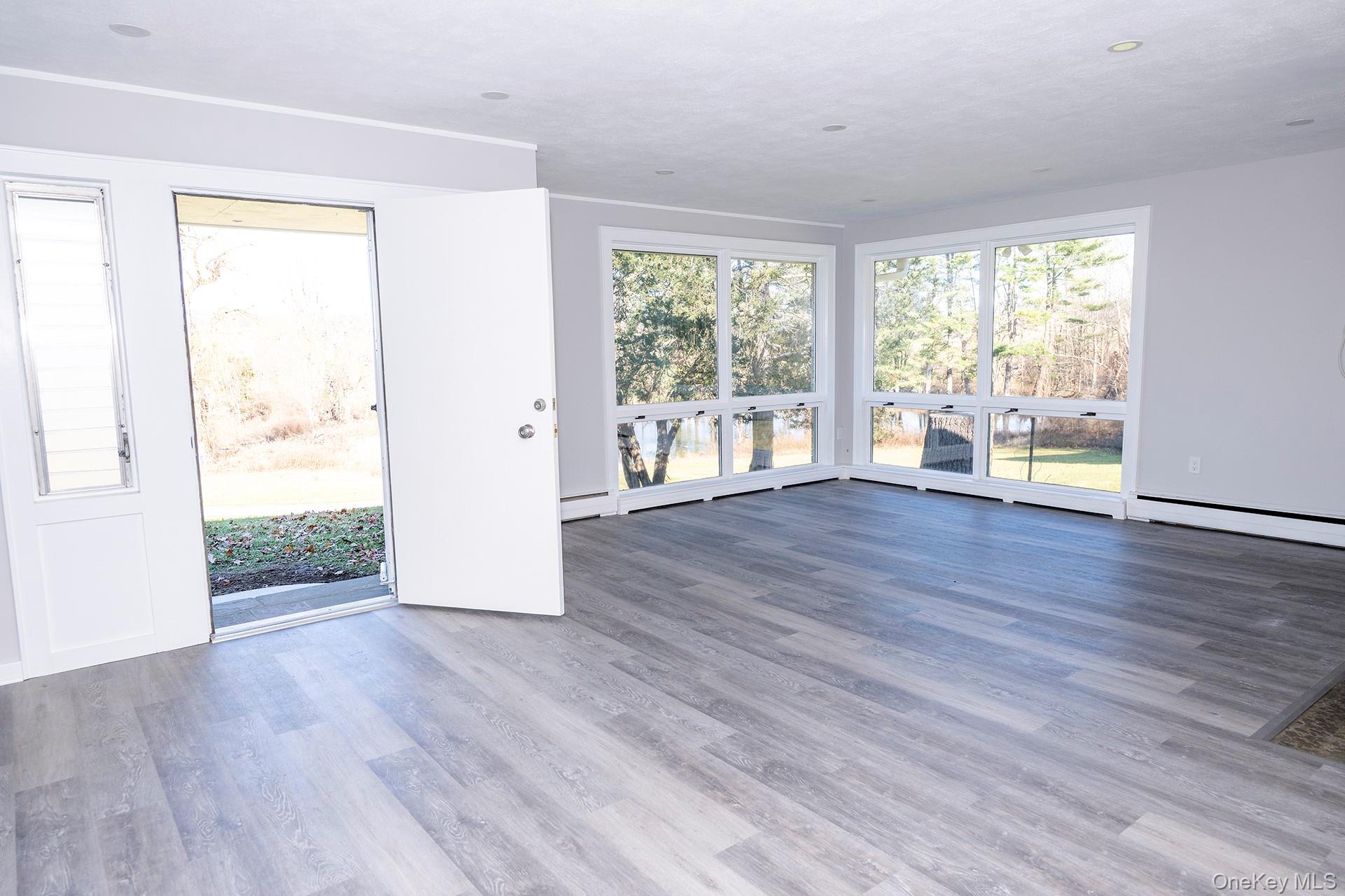 #12 photo, 58 On The Green, Verbank , NY 12585