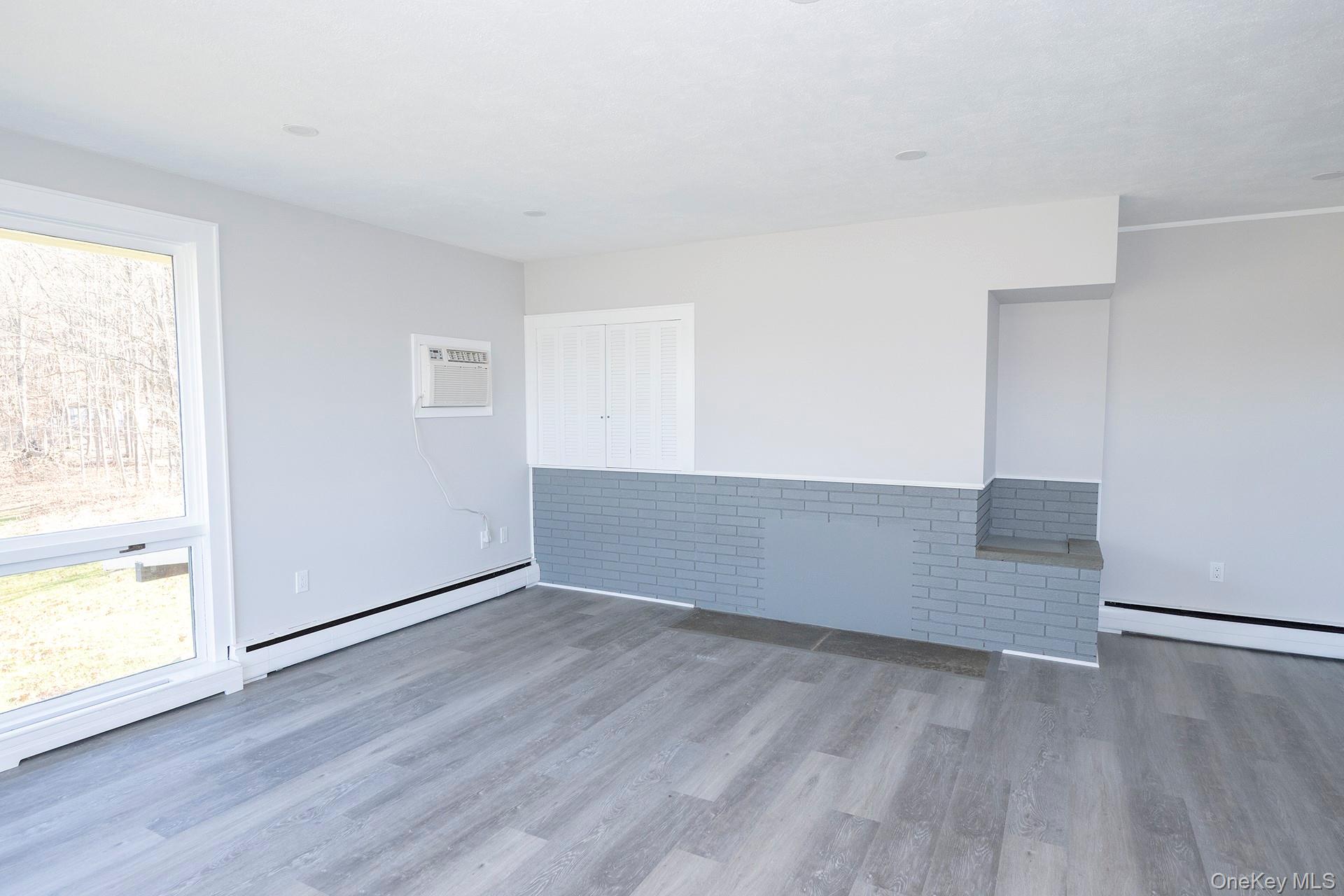 #14 photo, 58 On The Green, Verbank , NY 12585