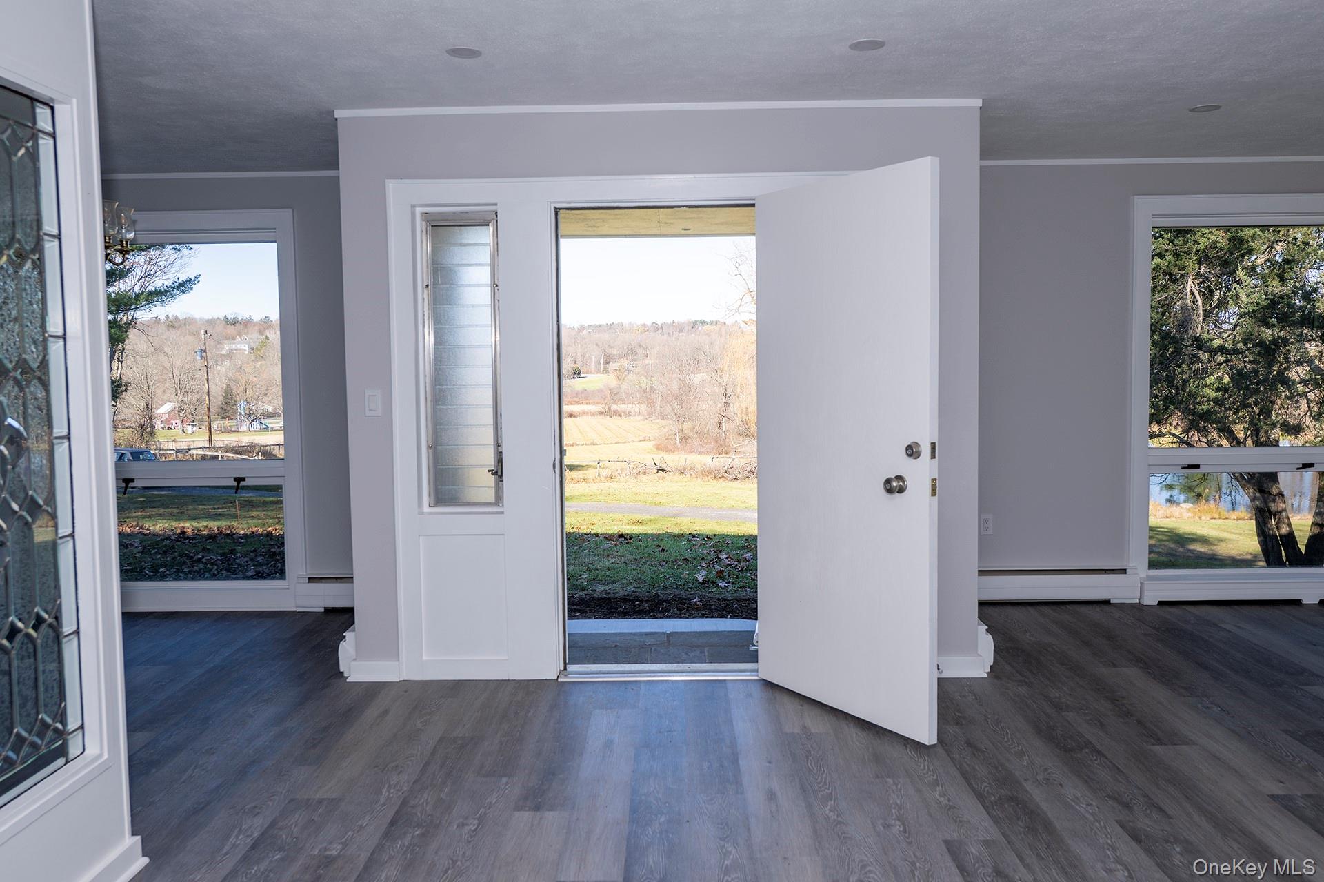 #6 photo, 58 On The Green, Verbank , NY 12585