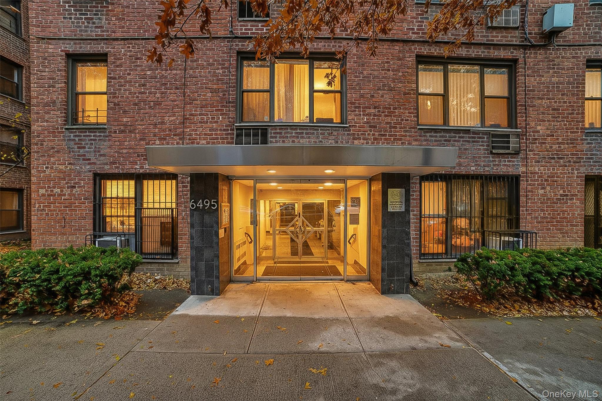 #6 photo, 6495 Broadway, Bronx , NY 10471