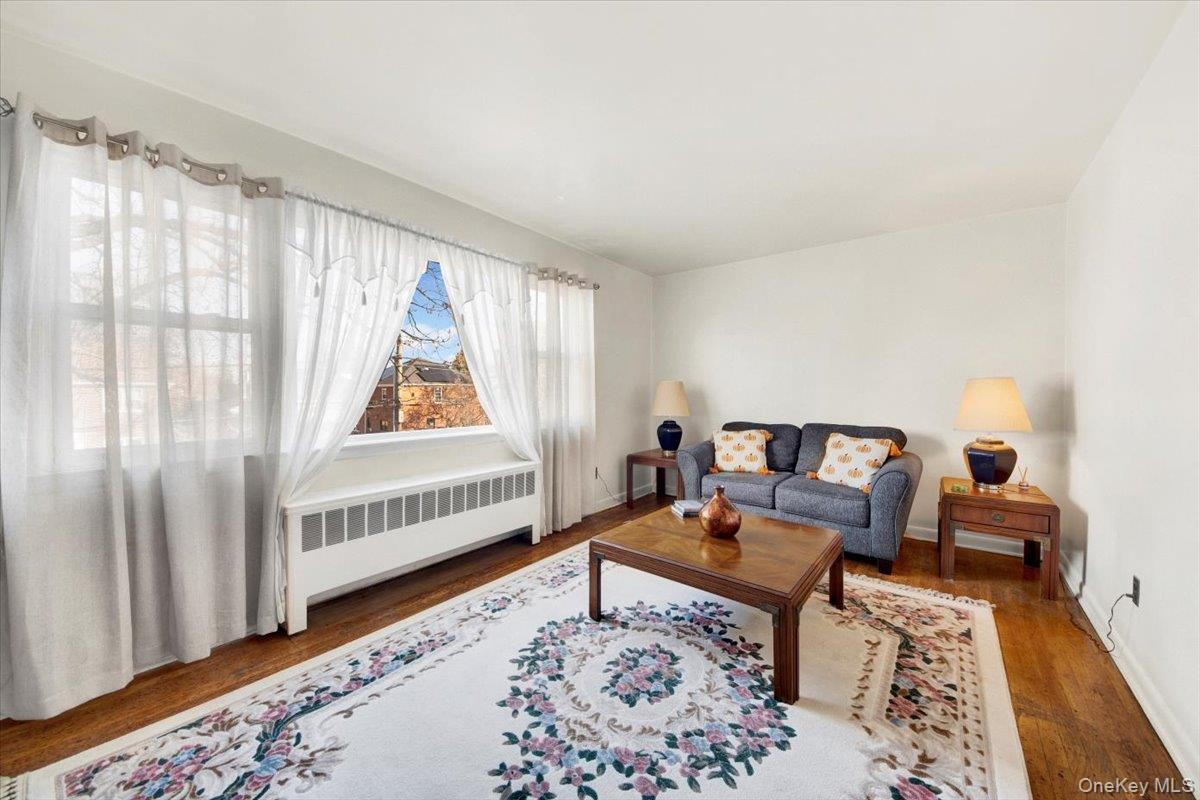 #5 photo, 1235 Crosby Avenue, Bronx , NY 10461