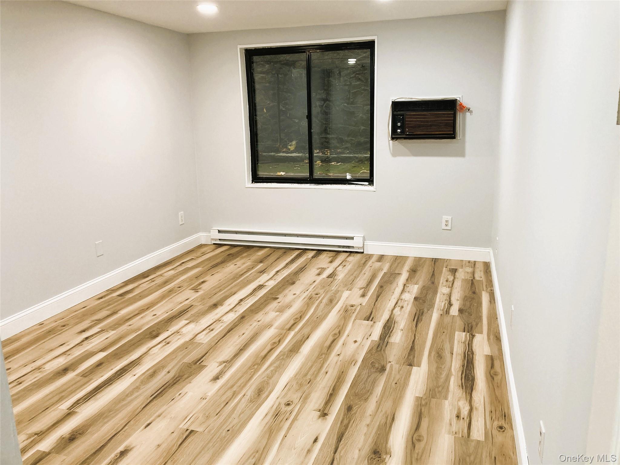 #9 photo, 130 Colonial Parkway, Yonkers , NY 10710