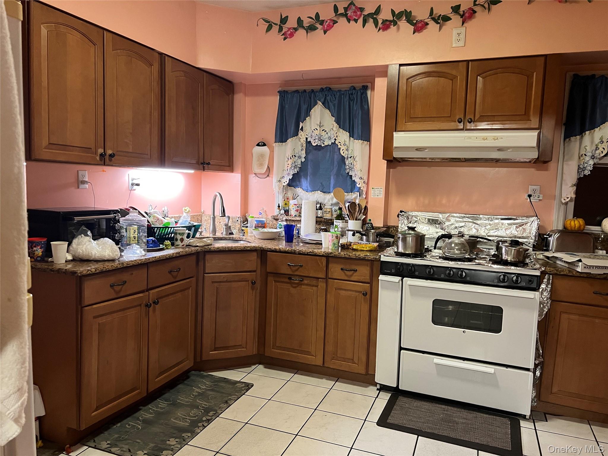 #3 photo, 83 Roger Avenue, Hempstead , NY 11096