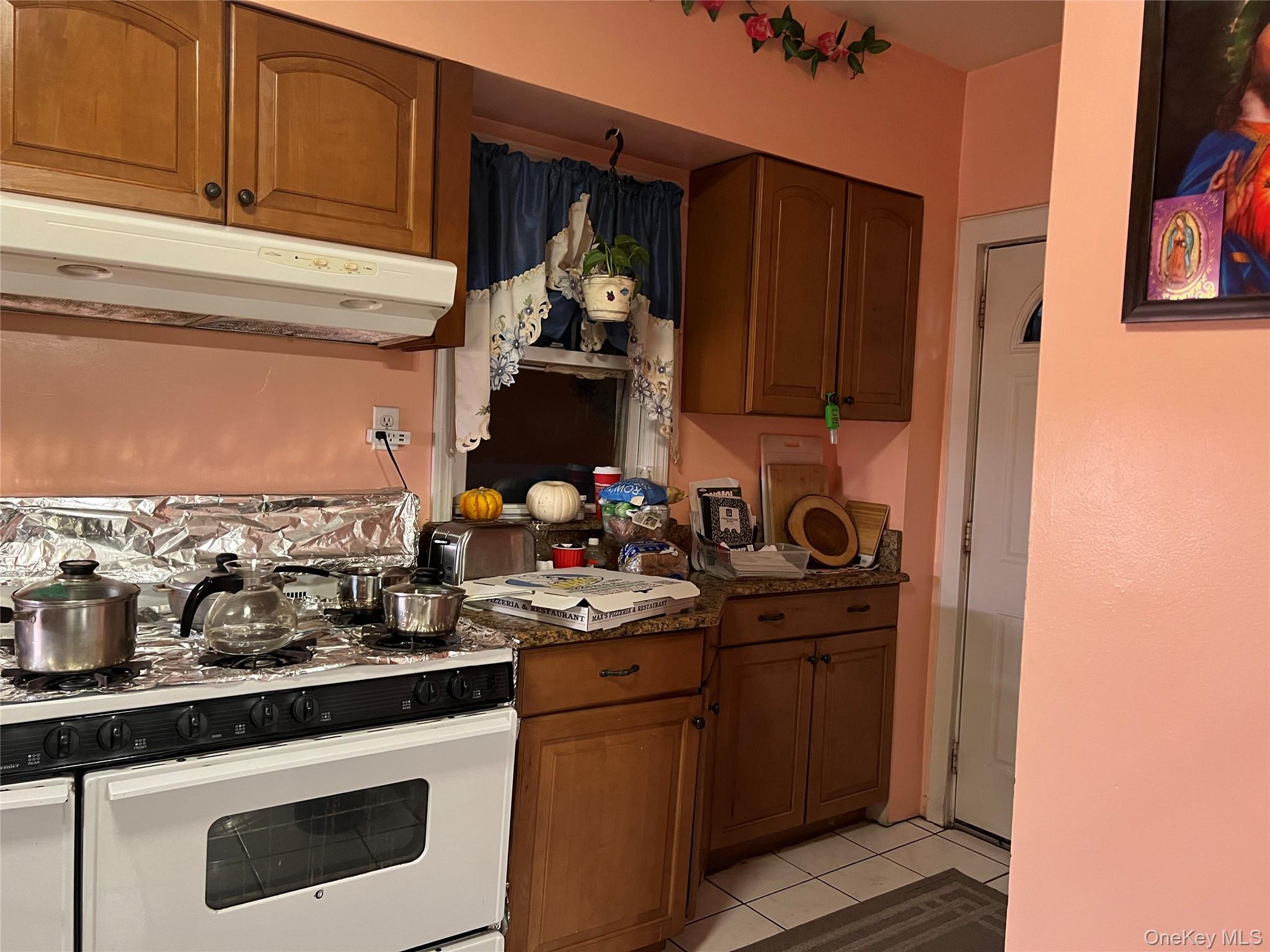 #4 photo, 83 Roger Avenue, Hempstead , NY 11096