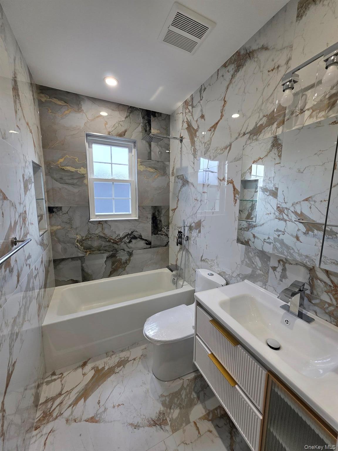 #11 photo, 24002 147th Road, Rosedale , NY 11422