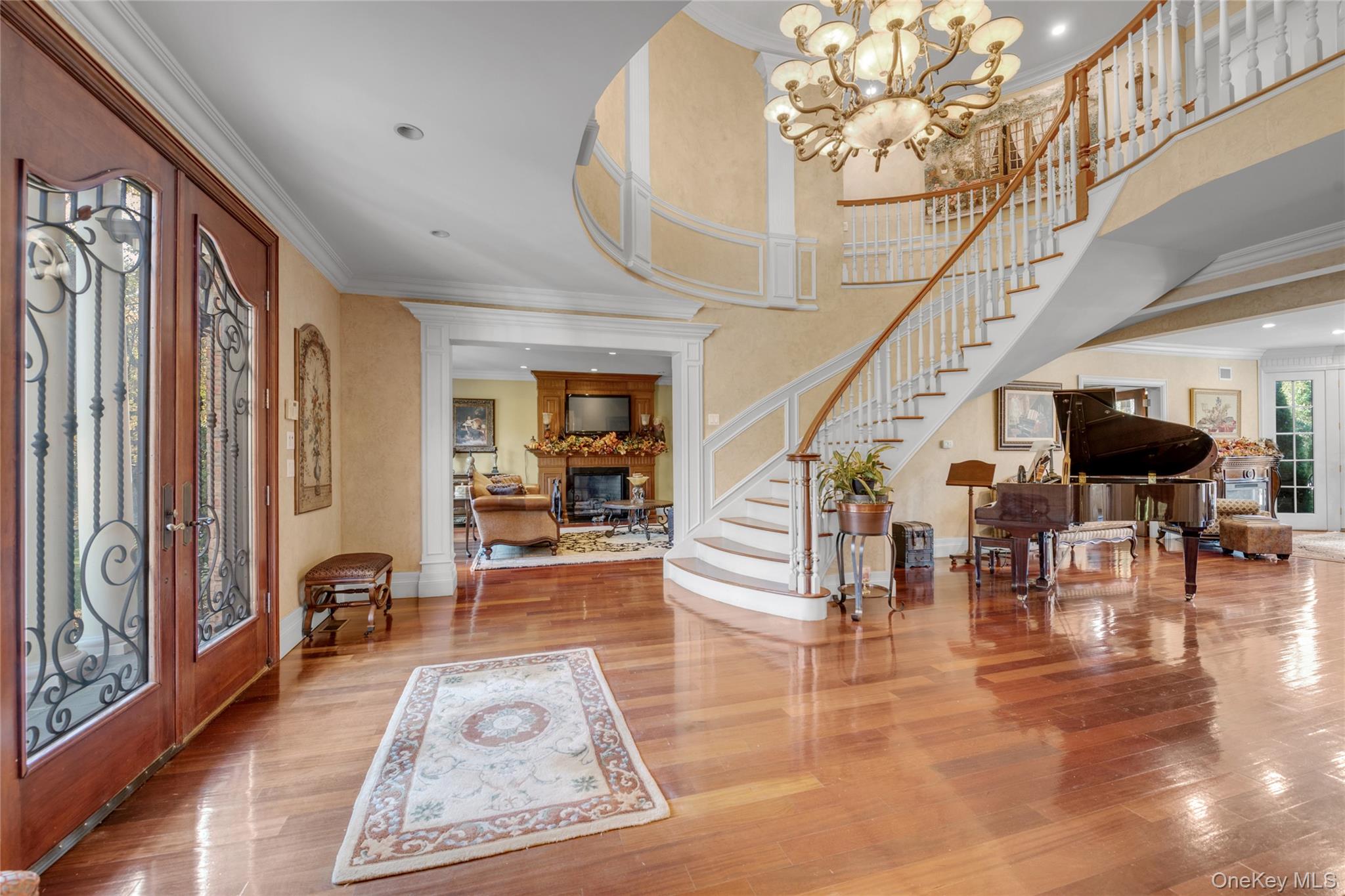 #14 photo, 109 Wheatley Road, Brookville , NY 11545