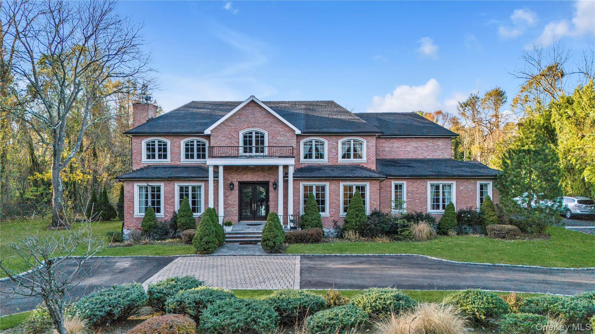 #3 photo, 109 Wheatley Road, Brookville , NY 11545