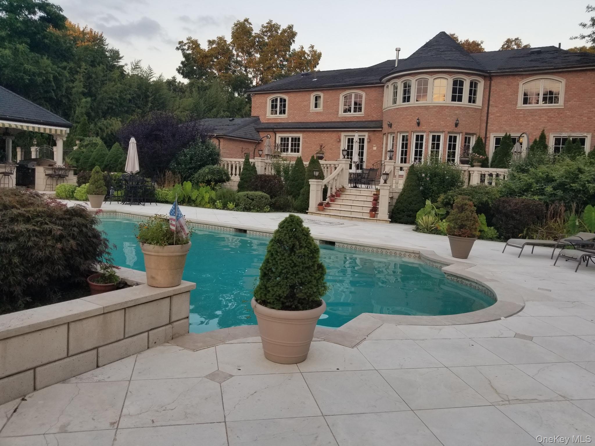 #4 photo, 109 Wheatley Road, Brookville , NY 11545