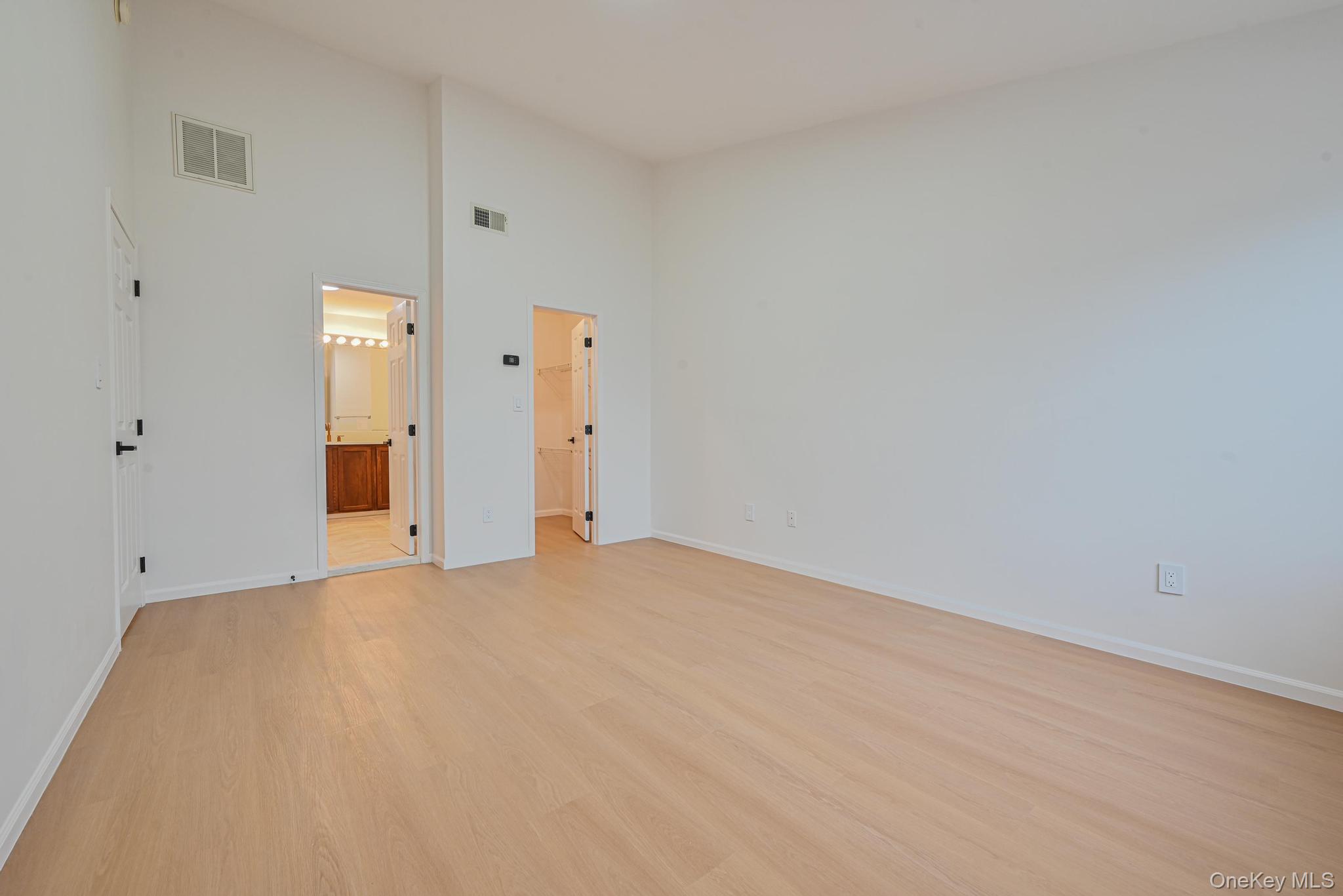 #19 photo, 11 Northwood Blvd, Central Islip , NY 11722