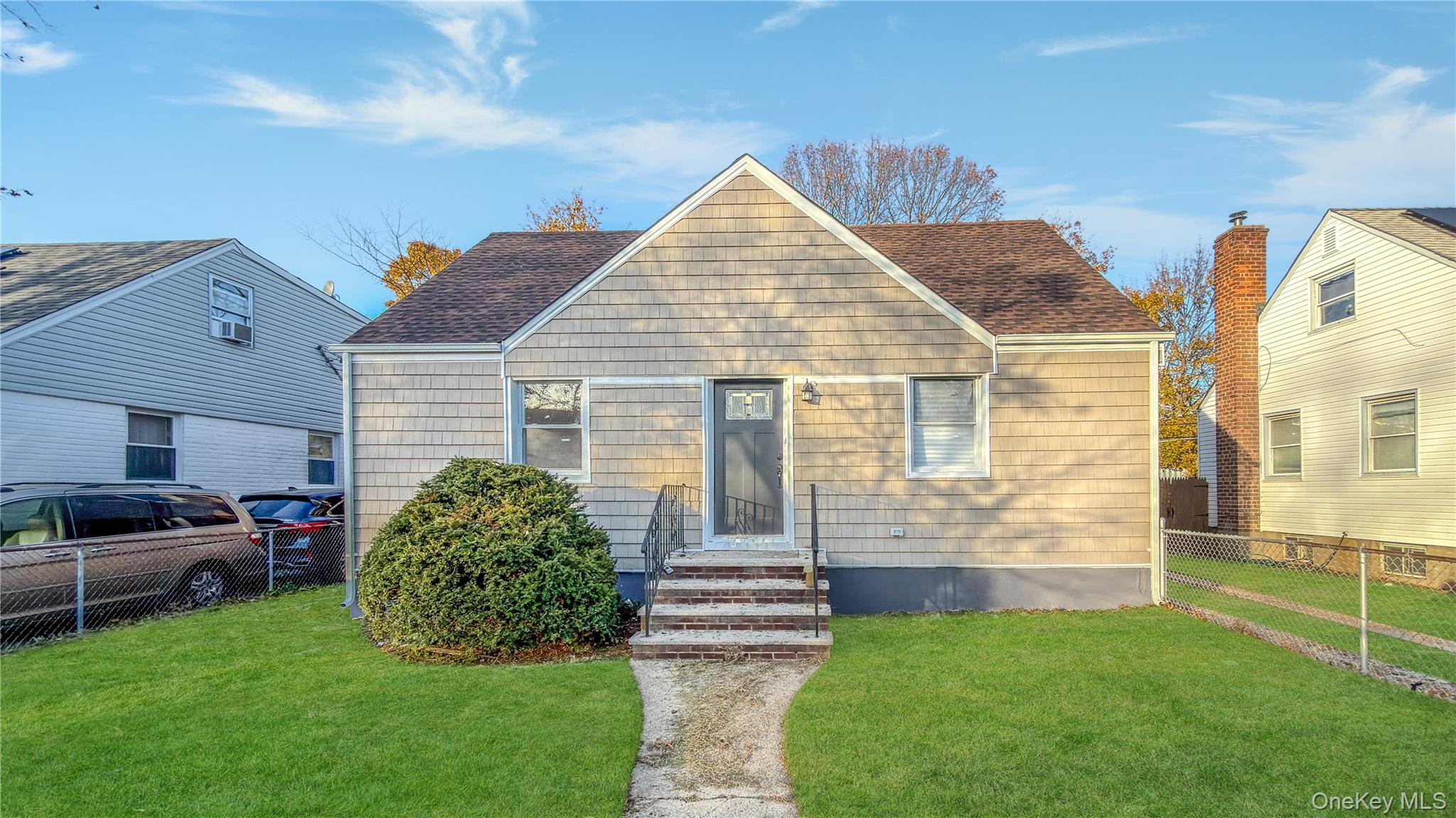 #1 photo, 15 Circle Drive, Hempstead , NY 11550