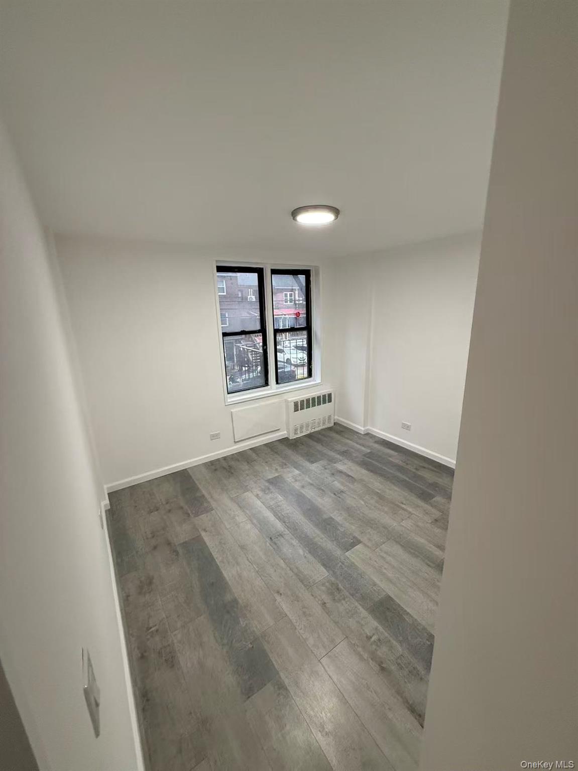 #10 photo, 42-26 81st Street, كوينز Elmhurst , NY 11373