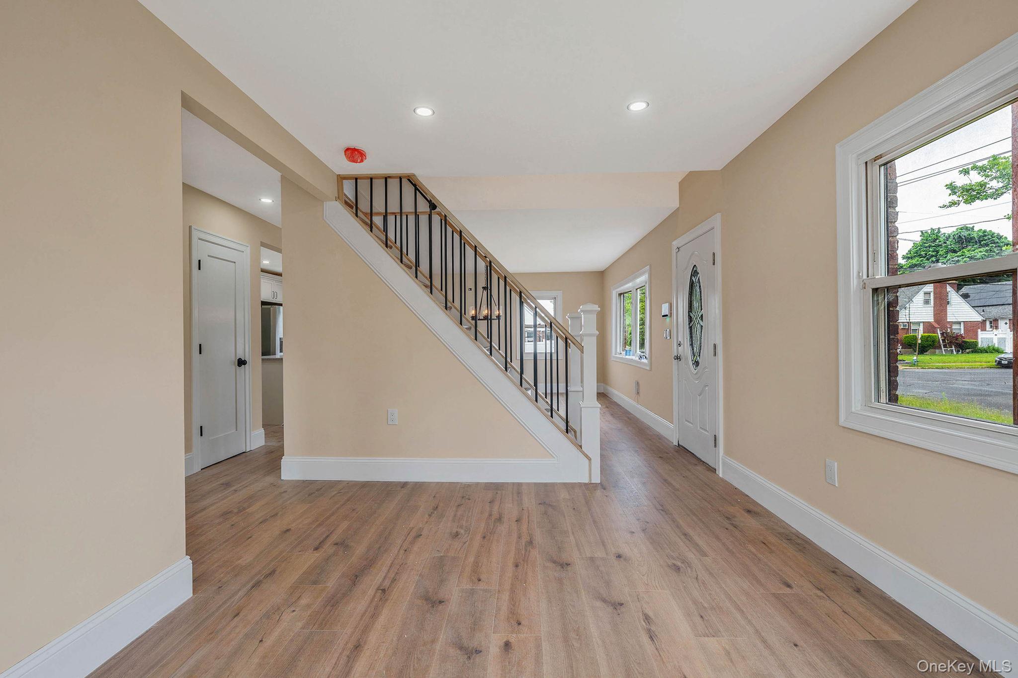 #12 photo, 87 Sobro Avenue, Valley Stream , NY 11580