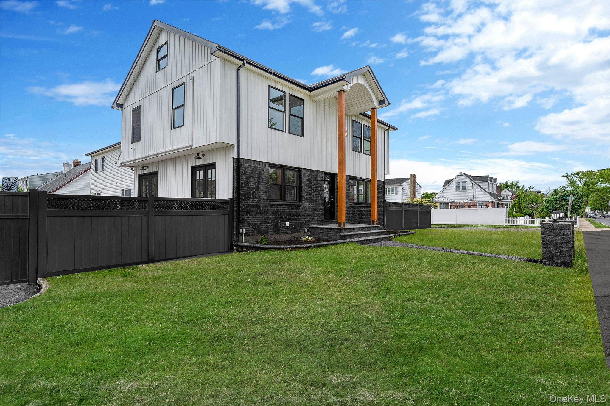 #18 photo, 87 Sobro Avenue, Valley Stream , NY 11580