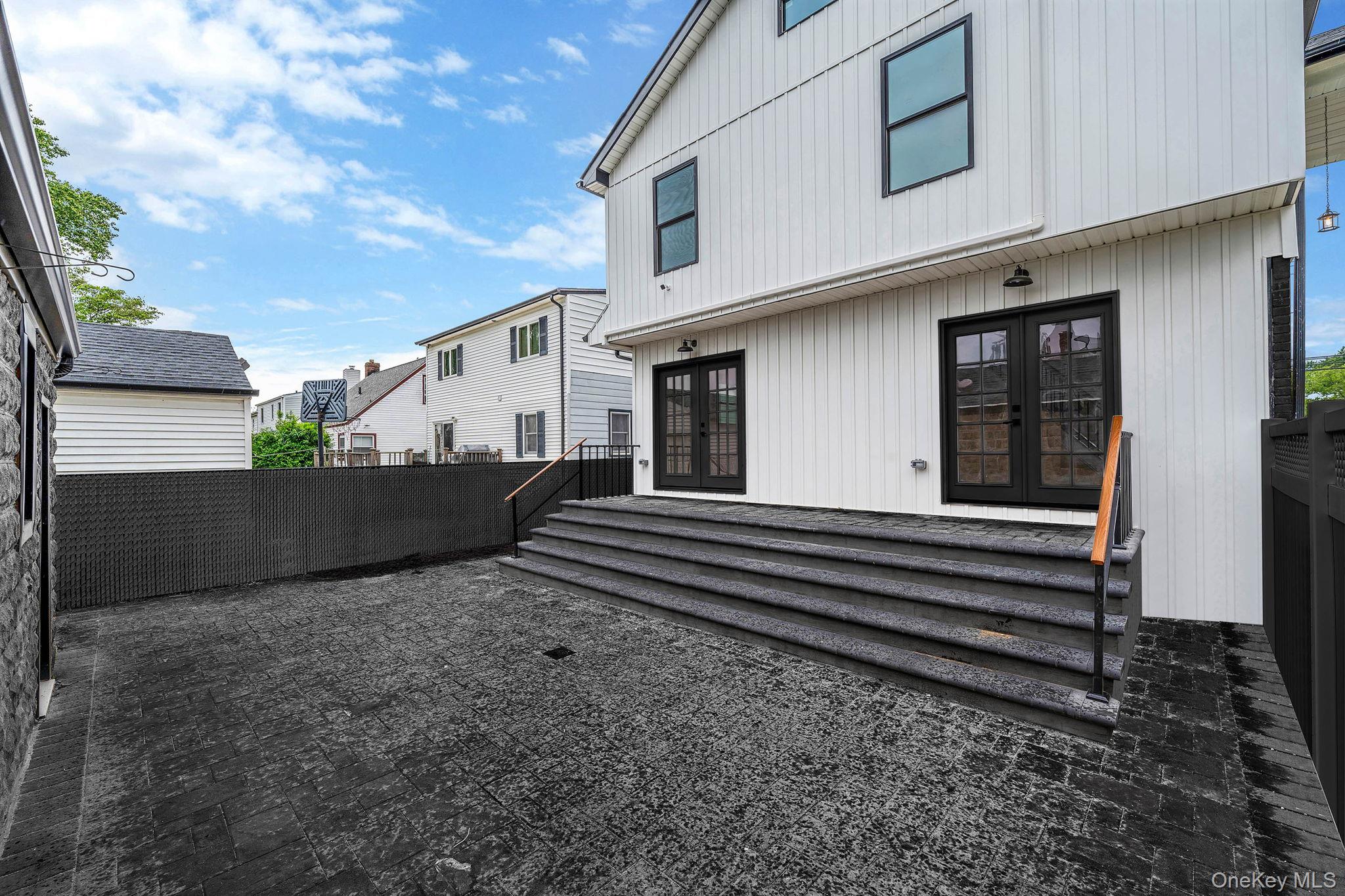 #19 photo, 87 Sobro Avenue, Valley Stream , NY 11580