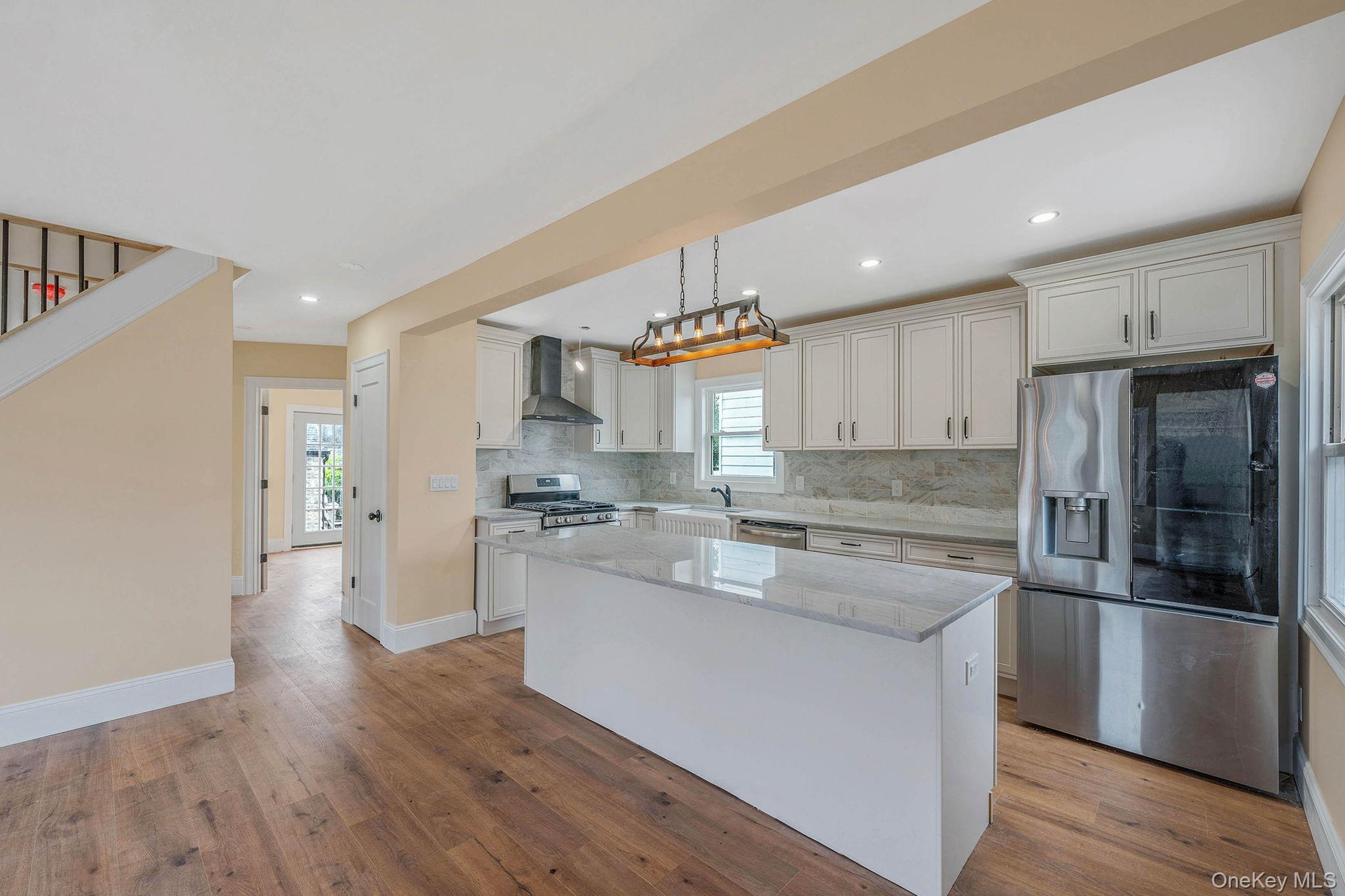 #6 photo, 87 Sobro Avenue, Valley Stream , NY 11580