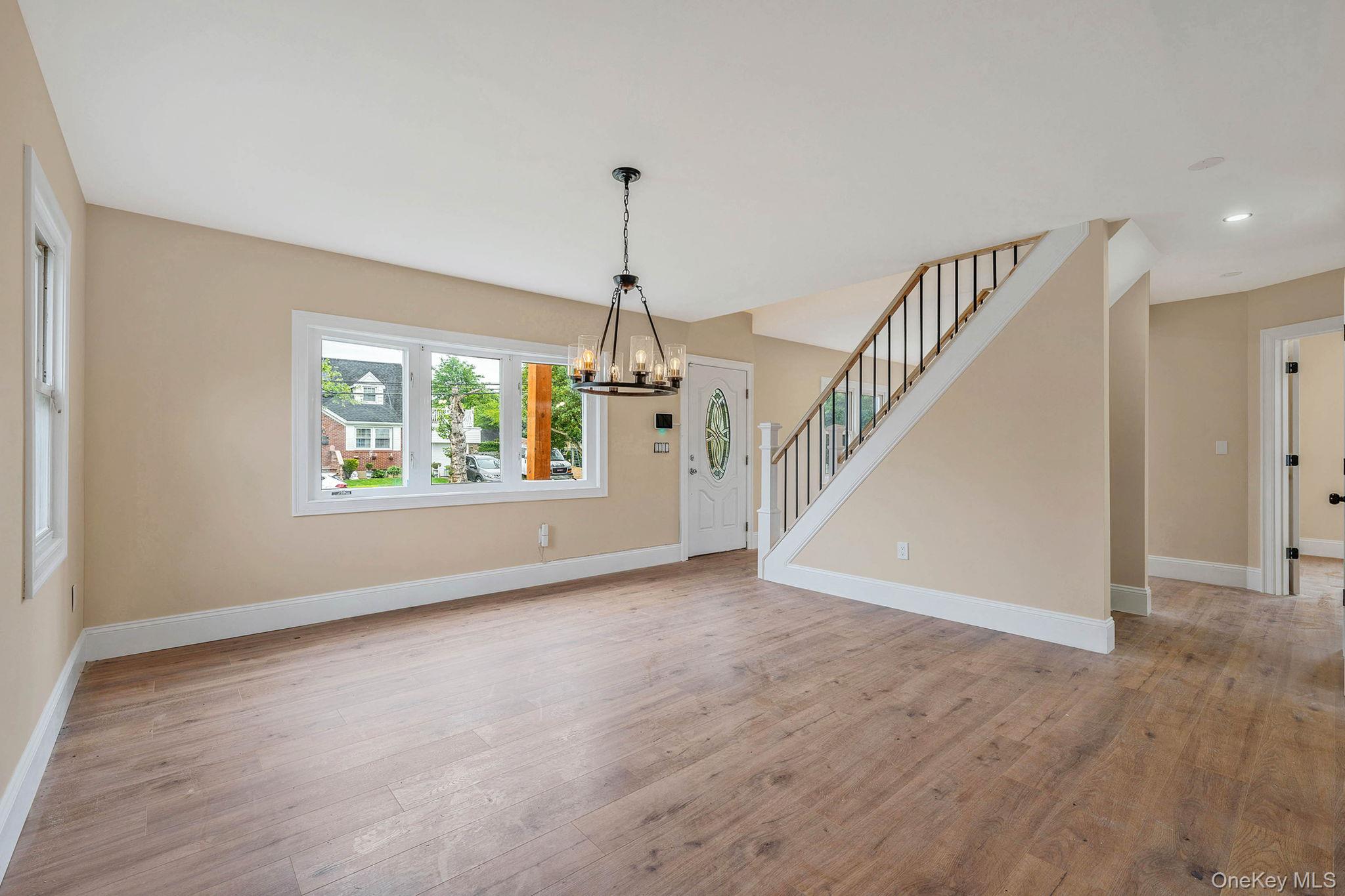 #9 photo, 87 Sobro Avenue, Valley Stream , NY 11580