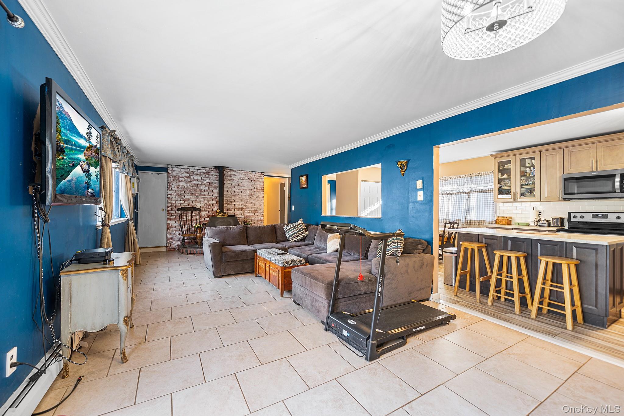 #11 photo, 351 Atlantic Street, Central Islip , NY 11722