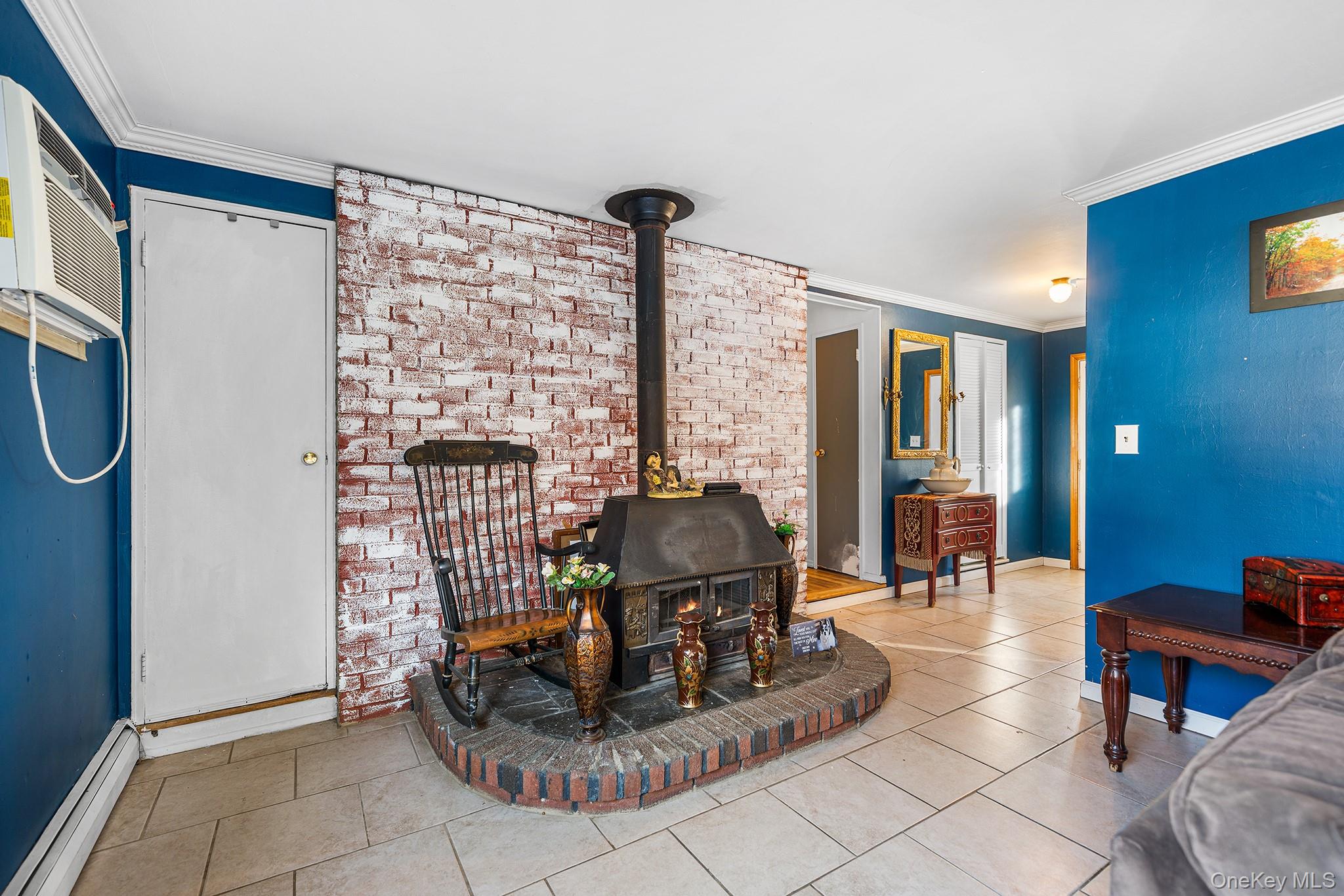 #13 photo, 351 Atlantic Street, Central Islip , NY 11722