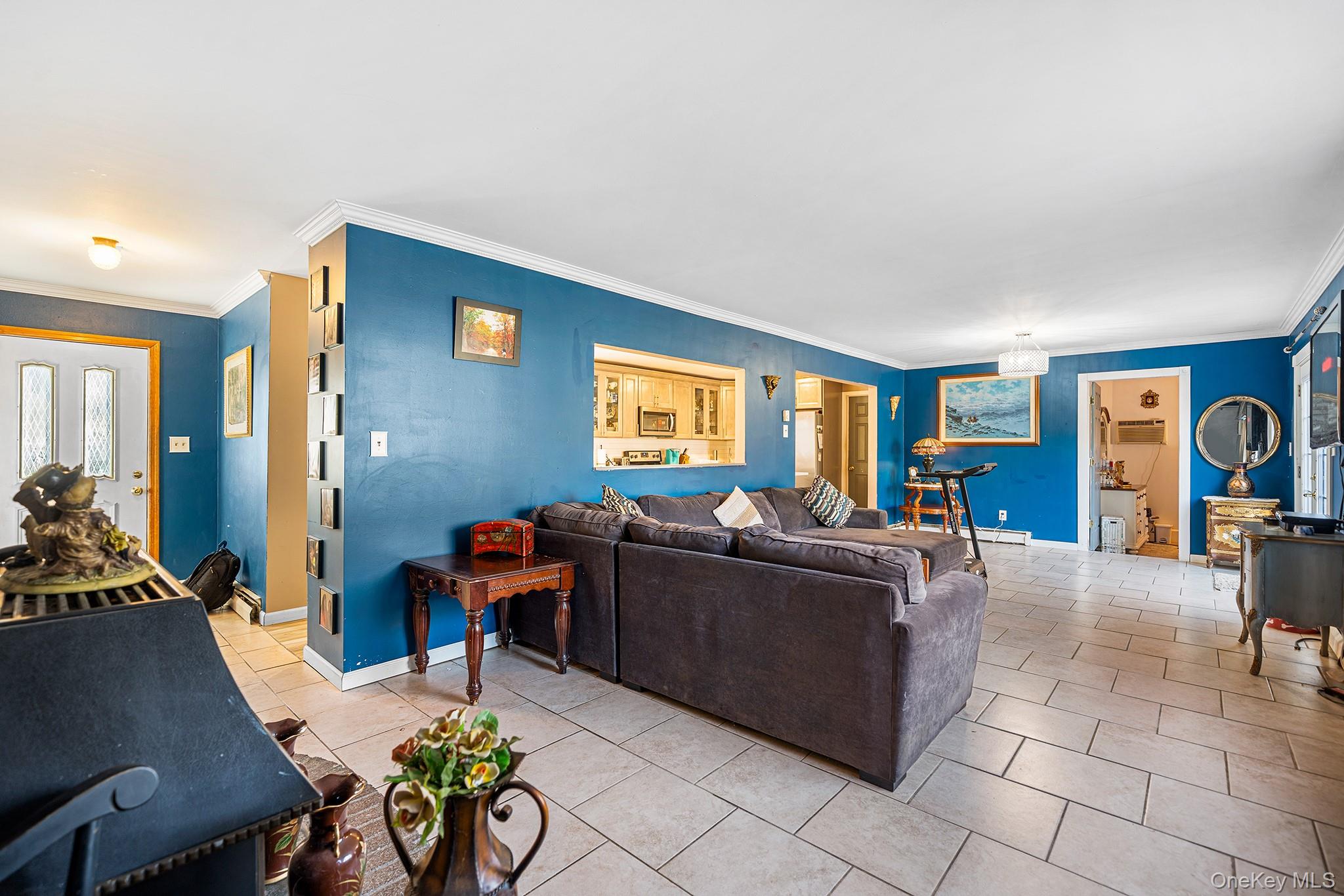 #15 photo, 351 Atlantic Street, Central Islip , NY 11722