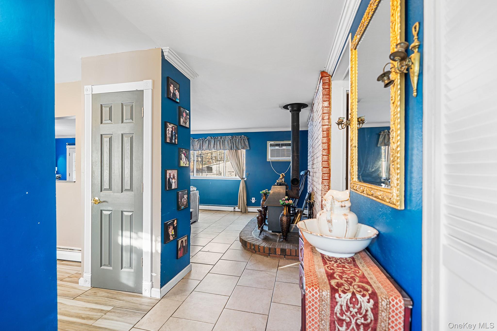 #4 photo, 351 Atlantic Street, Central Islip , NY 11722