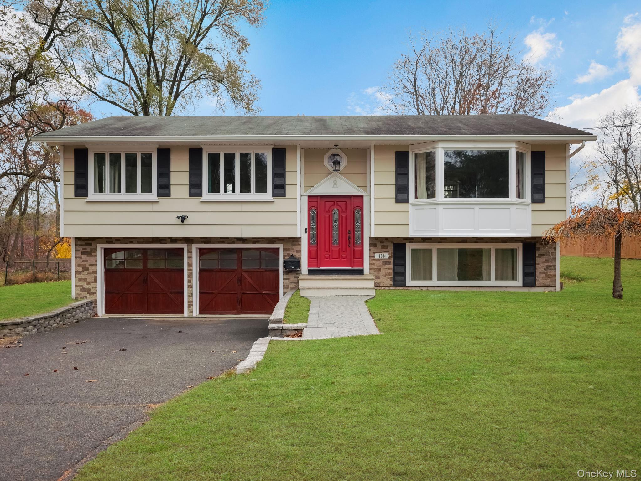 #1 photo, 168 N Lincoln Street, Pearl River , NY 10965