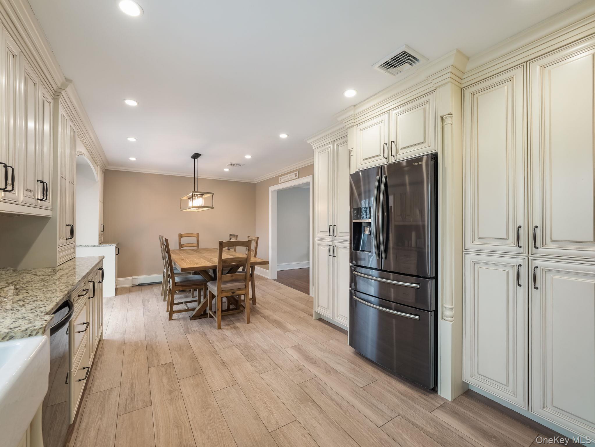 #16 photo, 168 N Lincoln Street, Pearl River , NY 10965