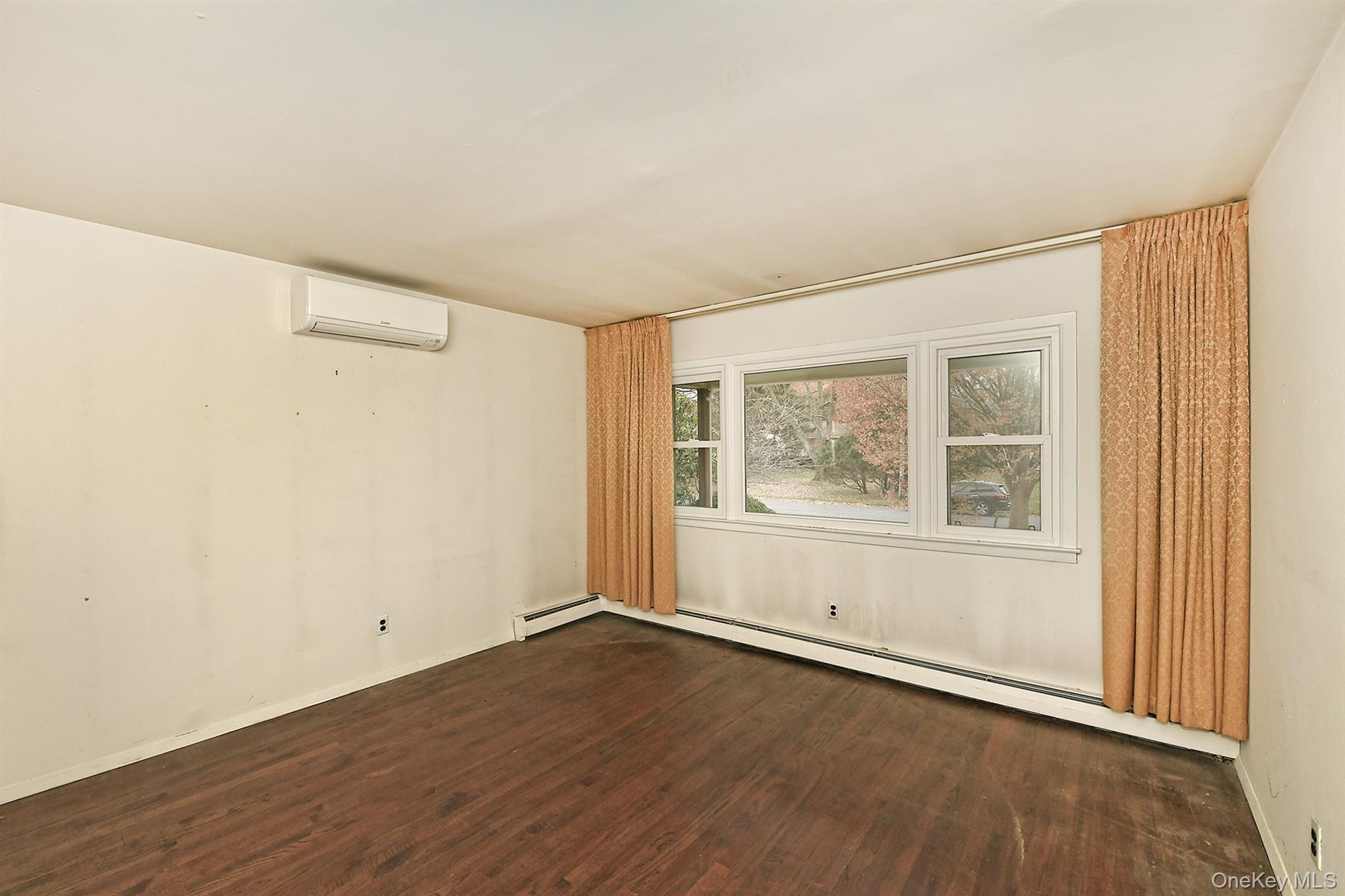 #10 photo, 6 Duquesne Drive, سوفولك Greenlawn , NY 11740