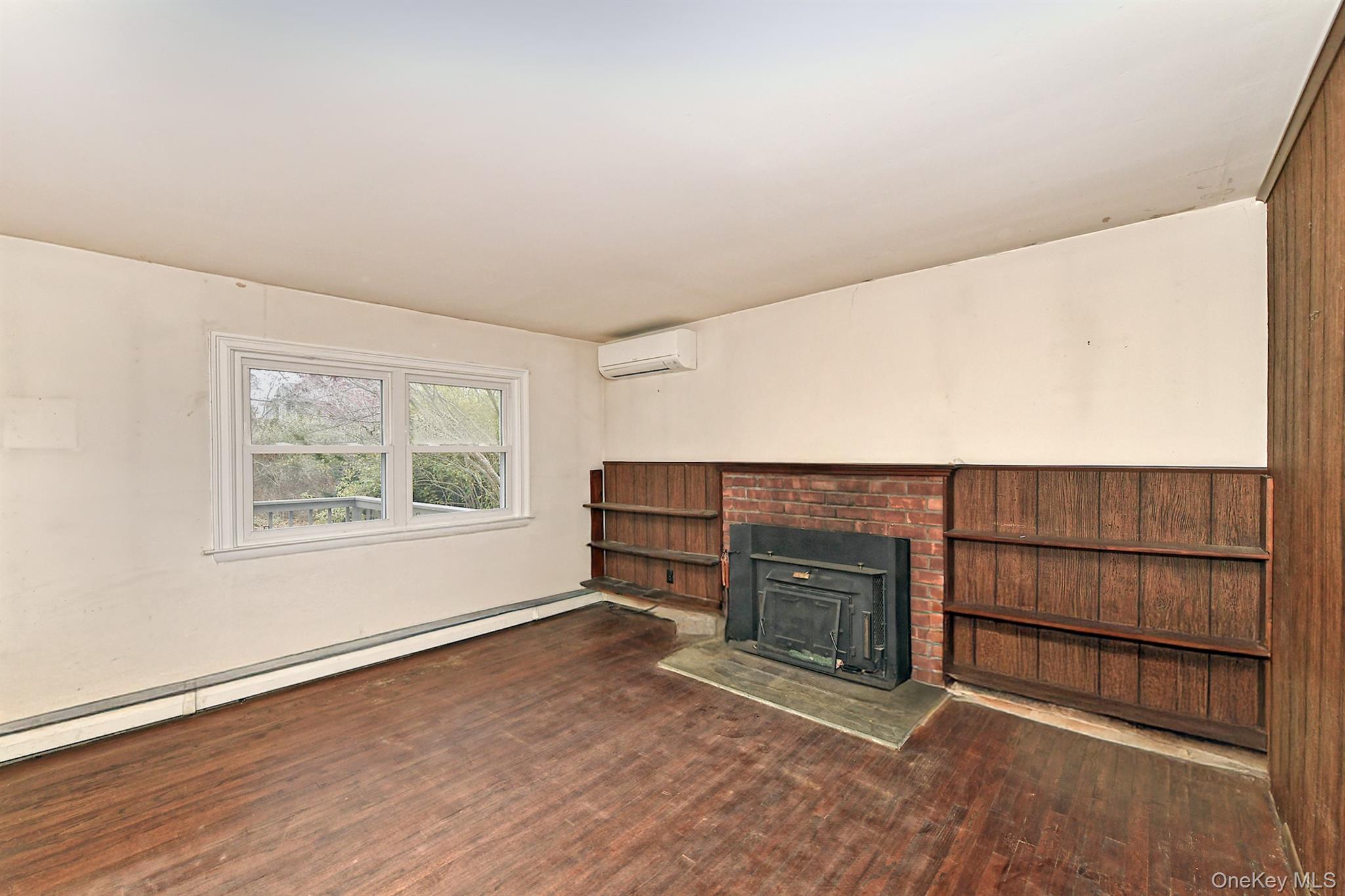 #13 photo, 6 Duquesne Drive, سوفولك Greenlawn , NY 11740