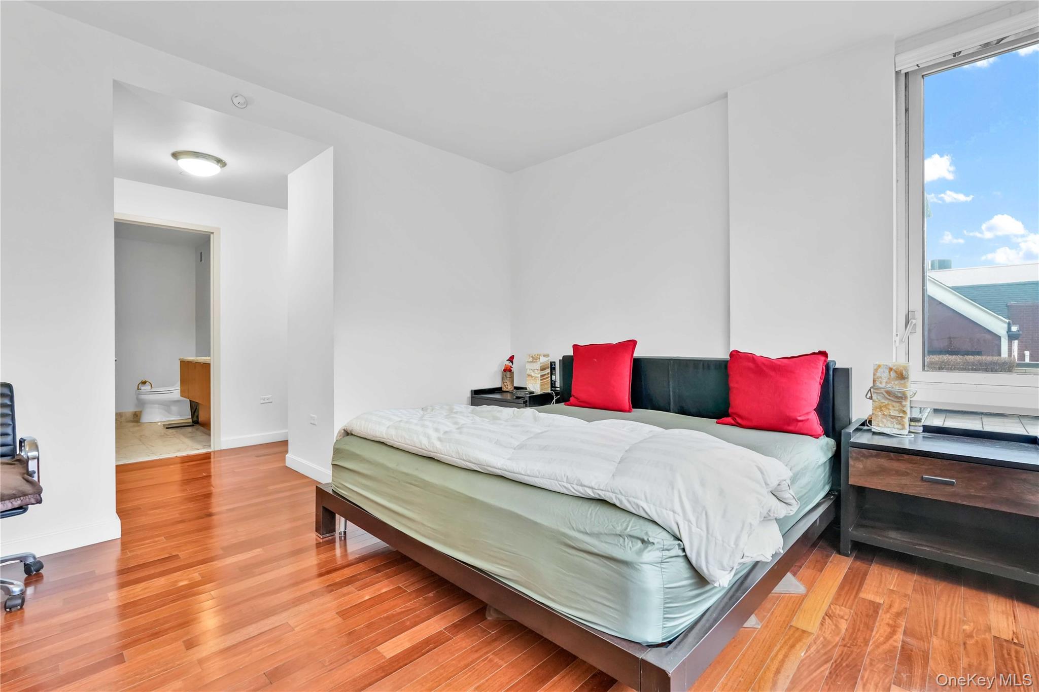 #19 photo, 107-24 71 Road, Forest Hills , NY 11375