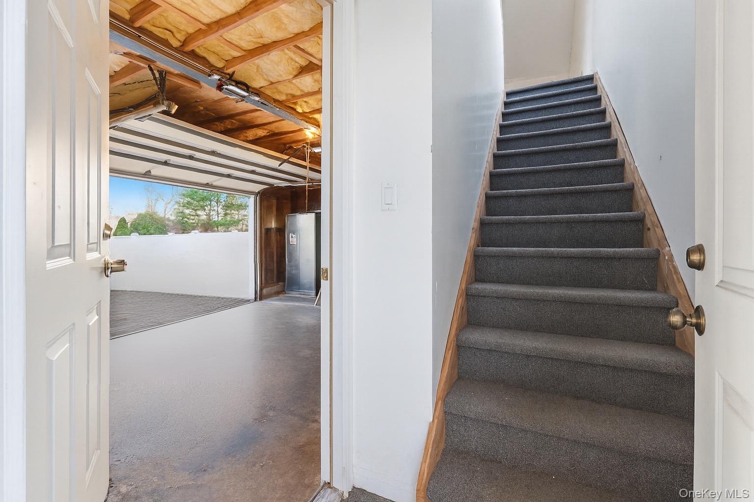 #7 photo, 2011 Orinoco Drive, West Islip , NY 11795