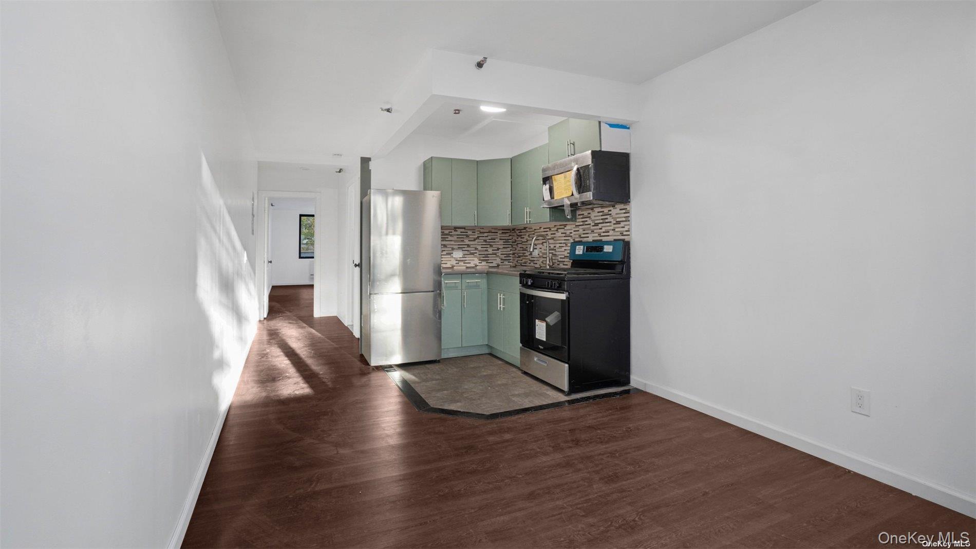 #6 photo, 106-29 Guy R Brewer Boulevard, Jamaica , NY 11433