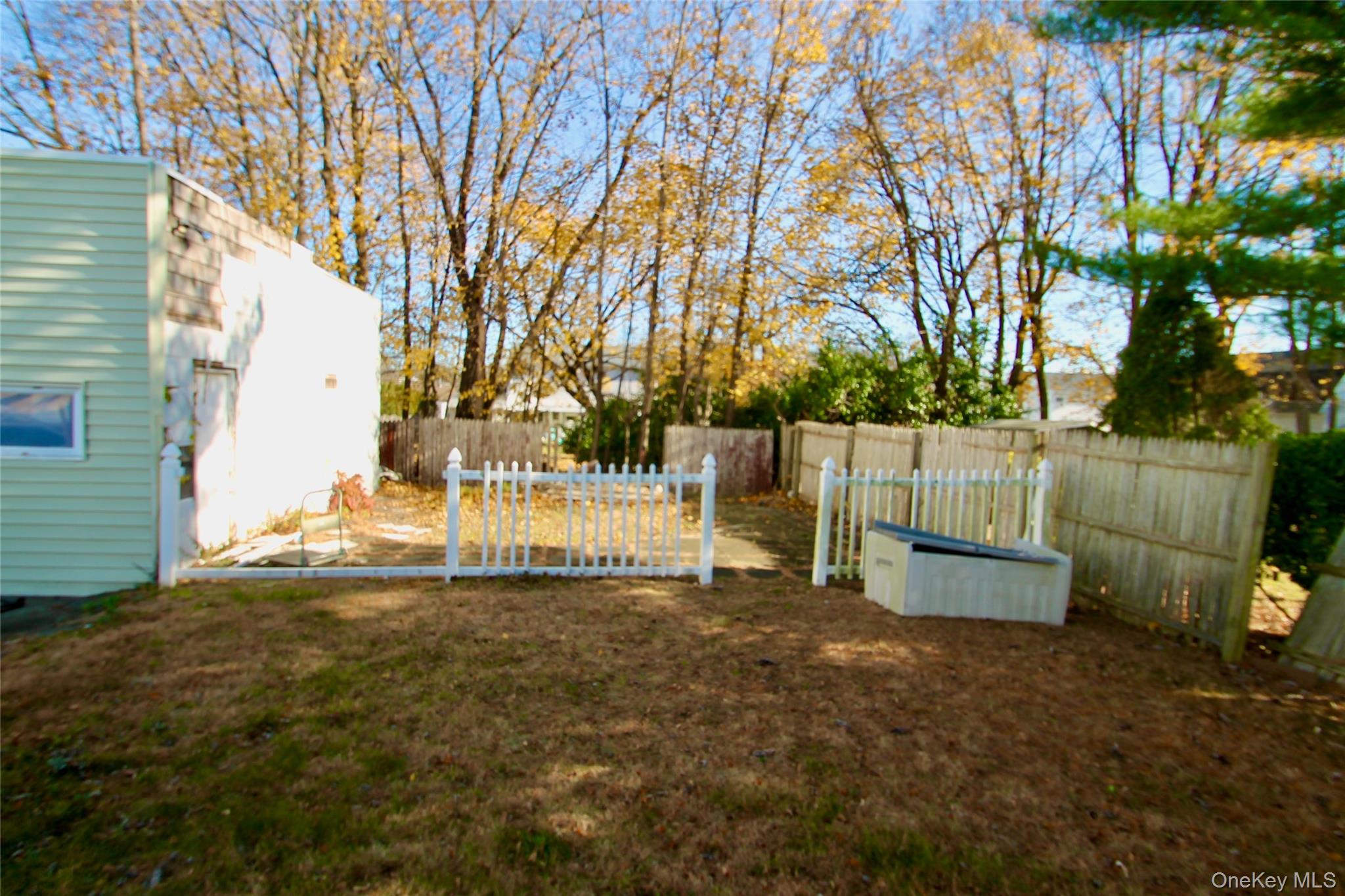 #19 photo, 45 Merokee Place, Farmingdale , NY 11735