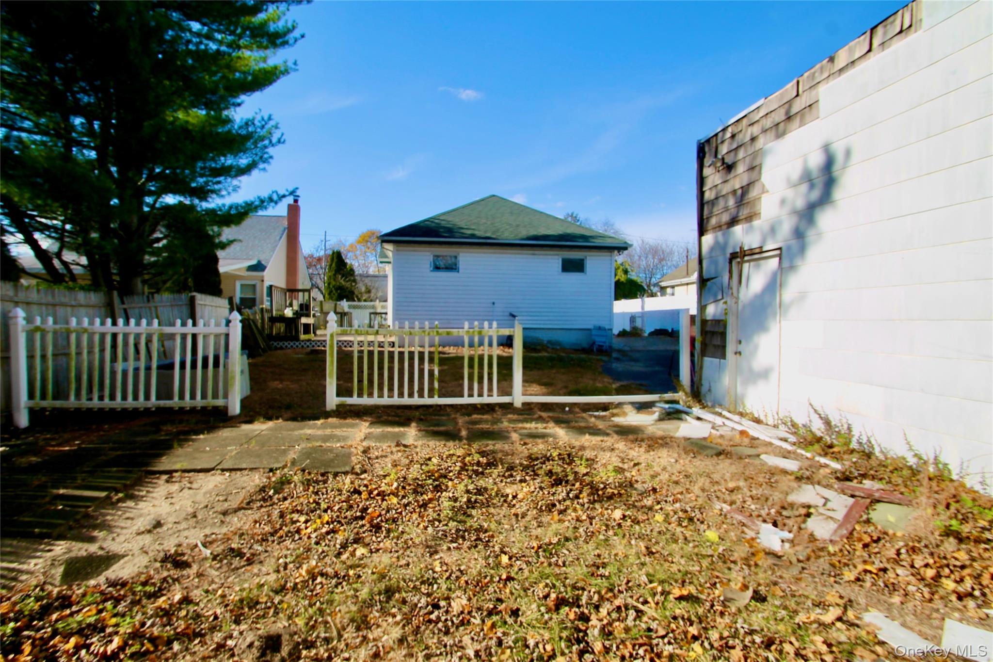 #20 photo, 45 Merokee Place, Farmingdale , NY 11735