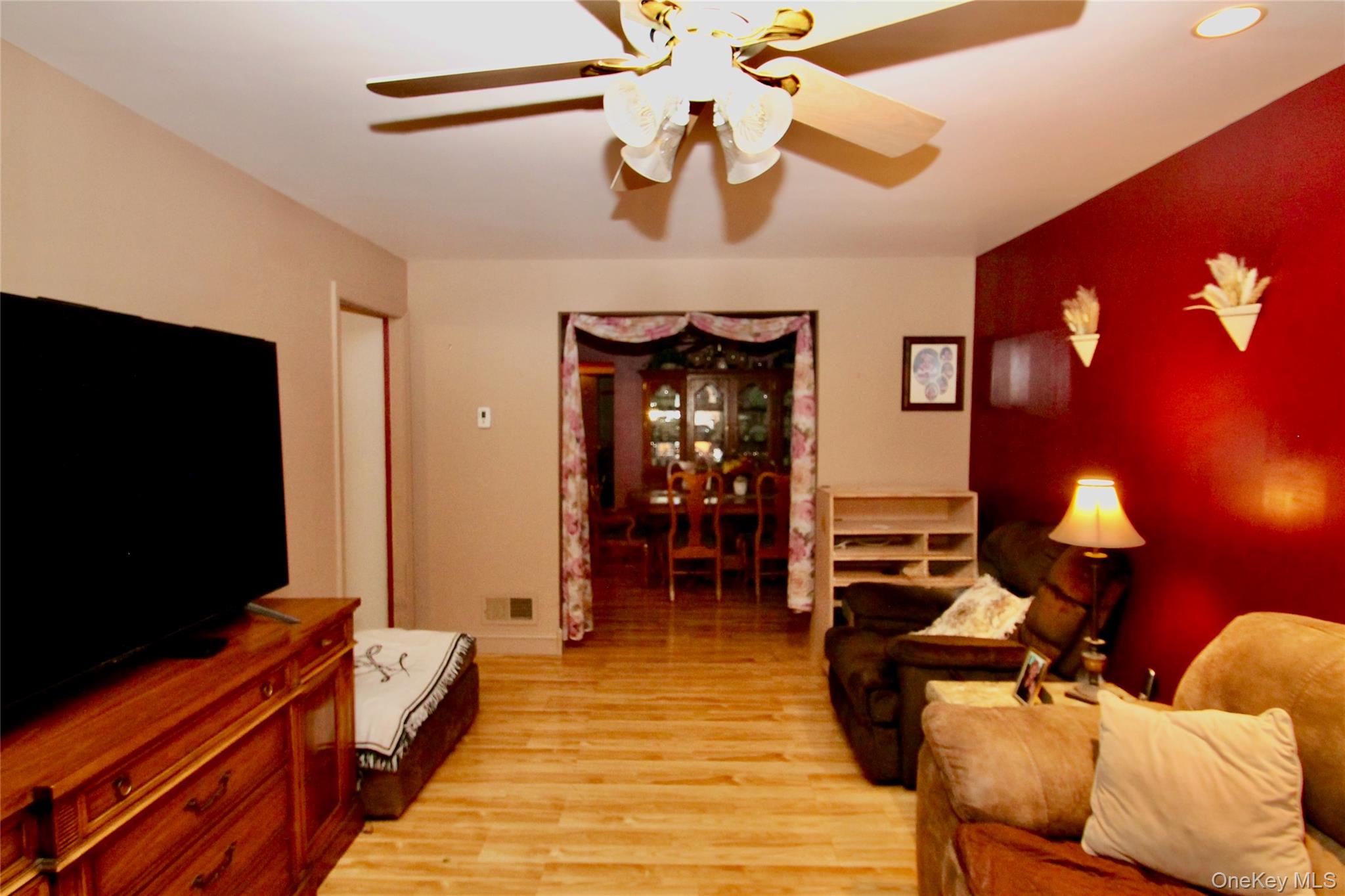 #3 photo, 45 Merokee Place, Farmingdale , NY 11735