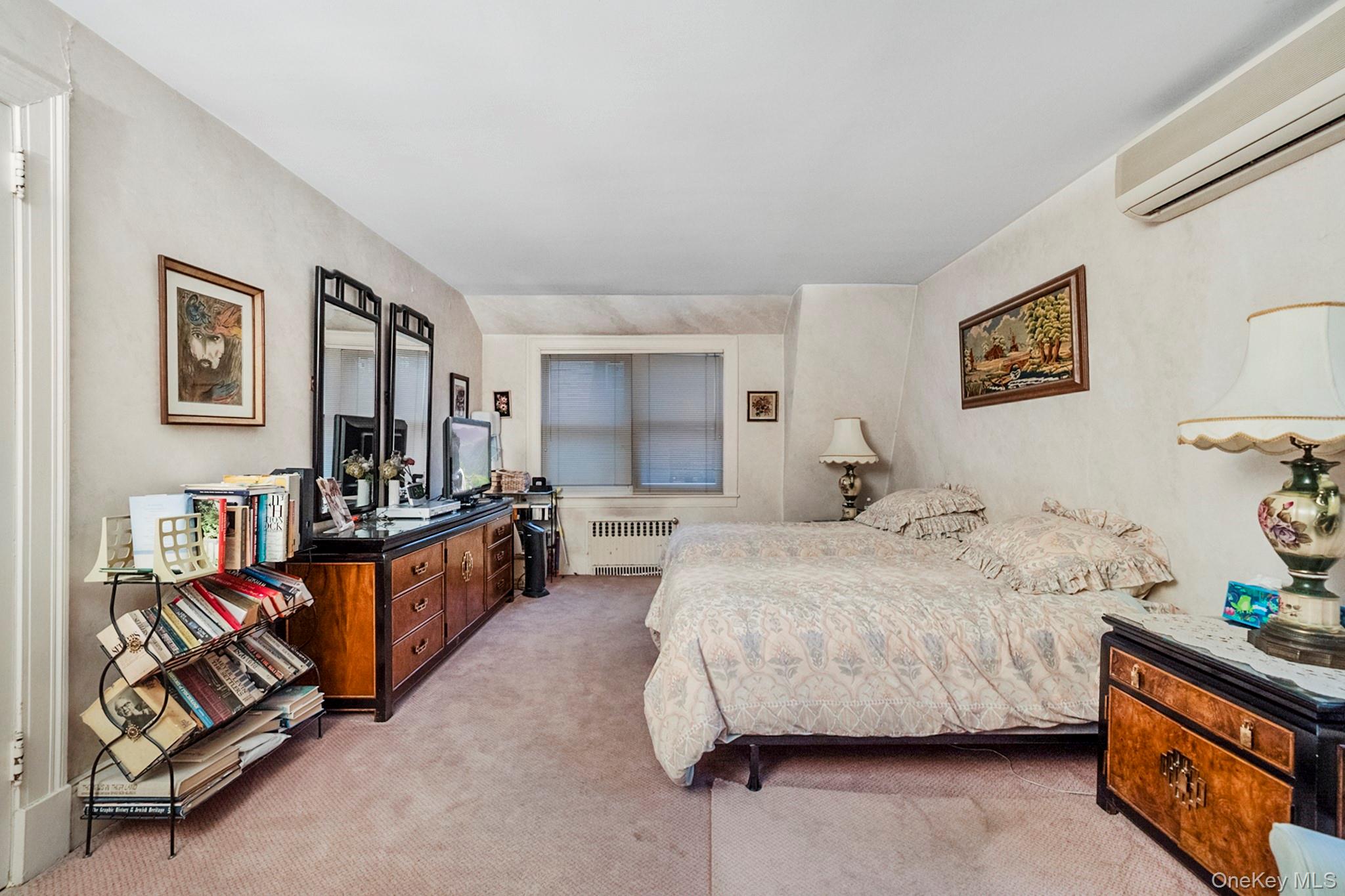 #14 photo, 83-47 Abingdon Road, Kew Gardens , NY 11415