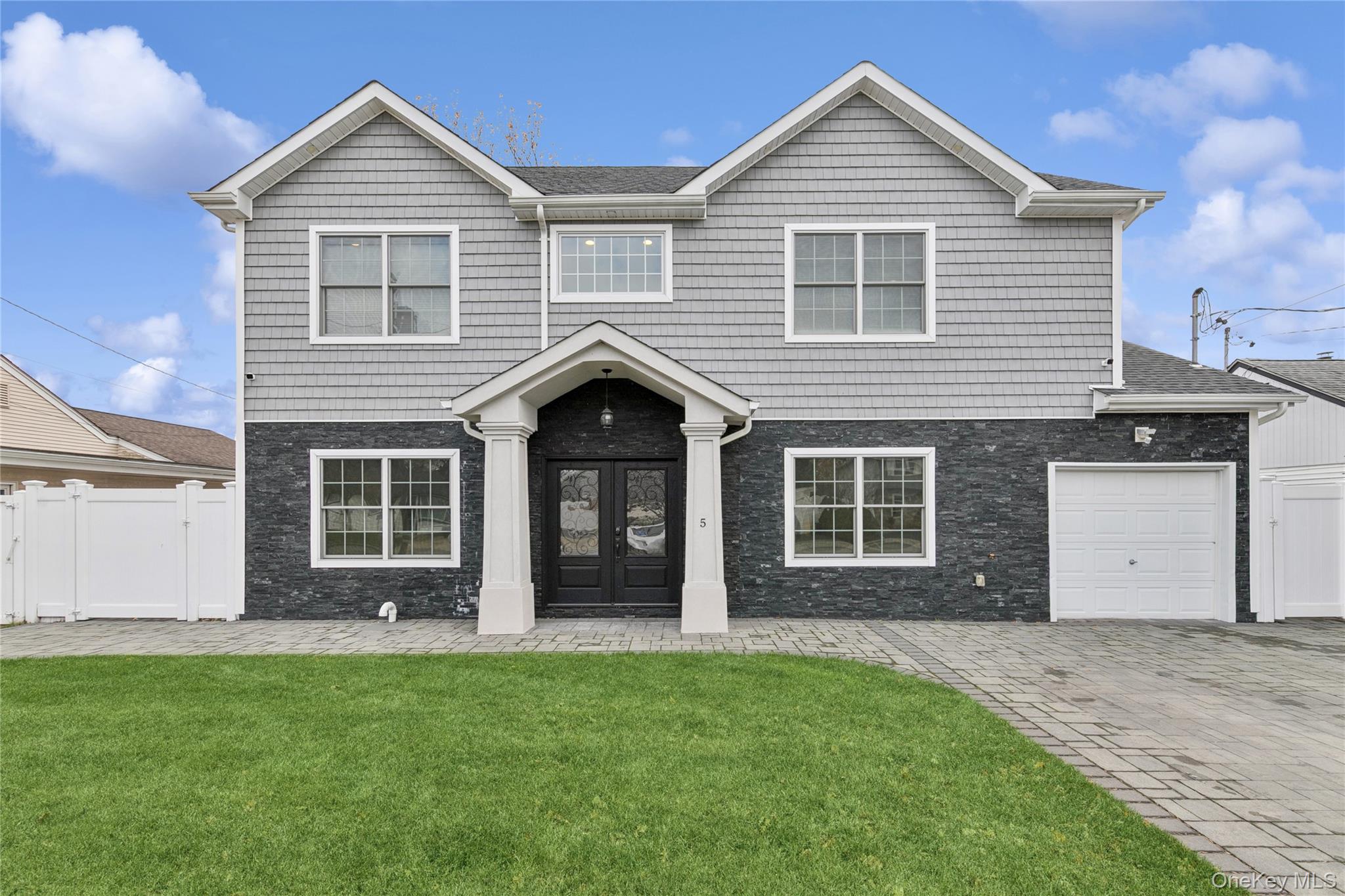 #1 photo, 5 Vernon Street, Plainview , NY 11803