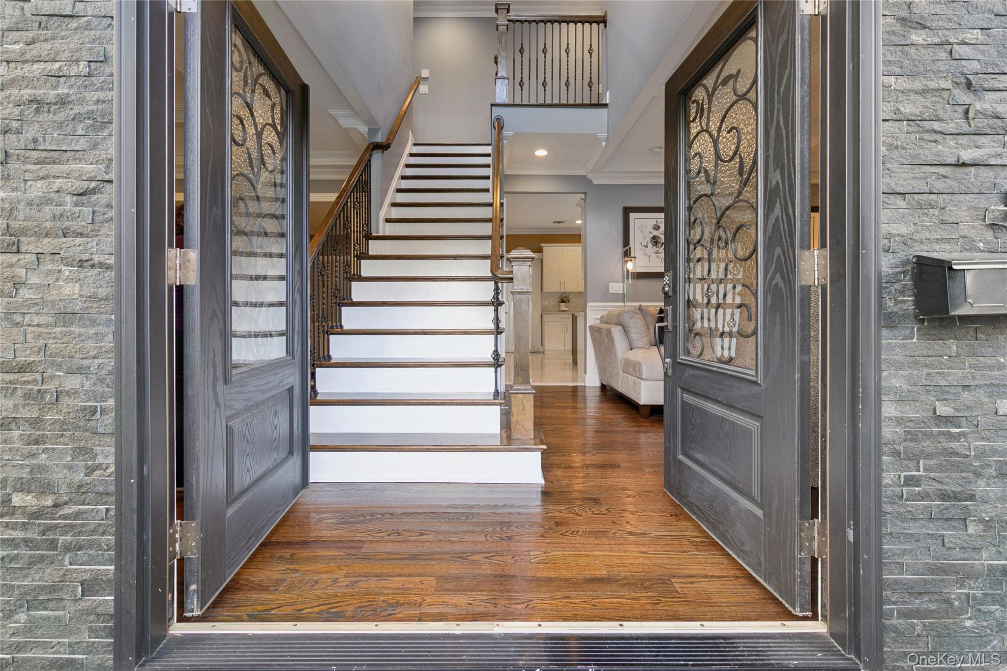 #2 photo, 5 Vernon Street, Plainview , NY 11803