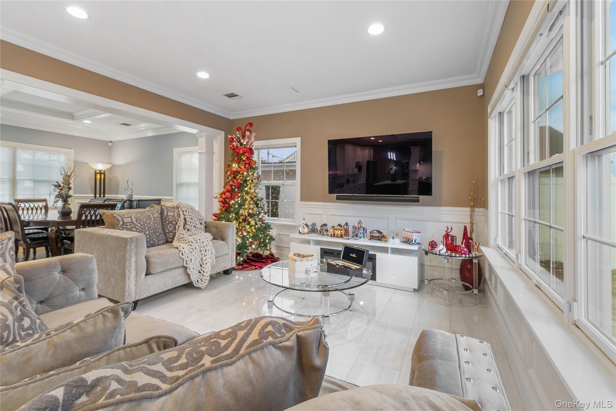 #8 photo, 5 Vernon Street, Plainview , NY 11803