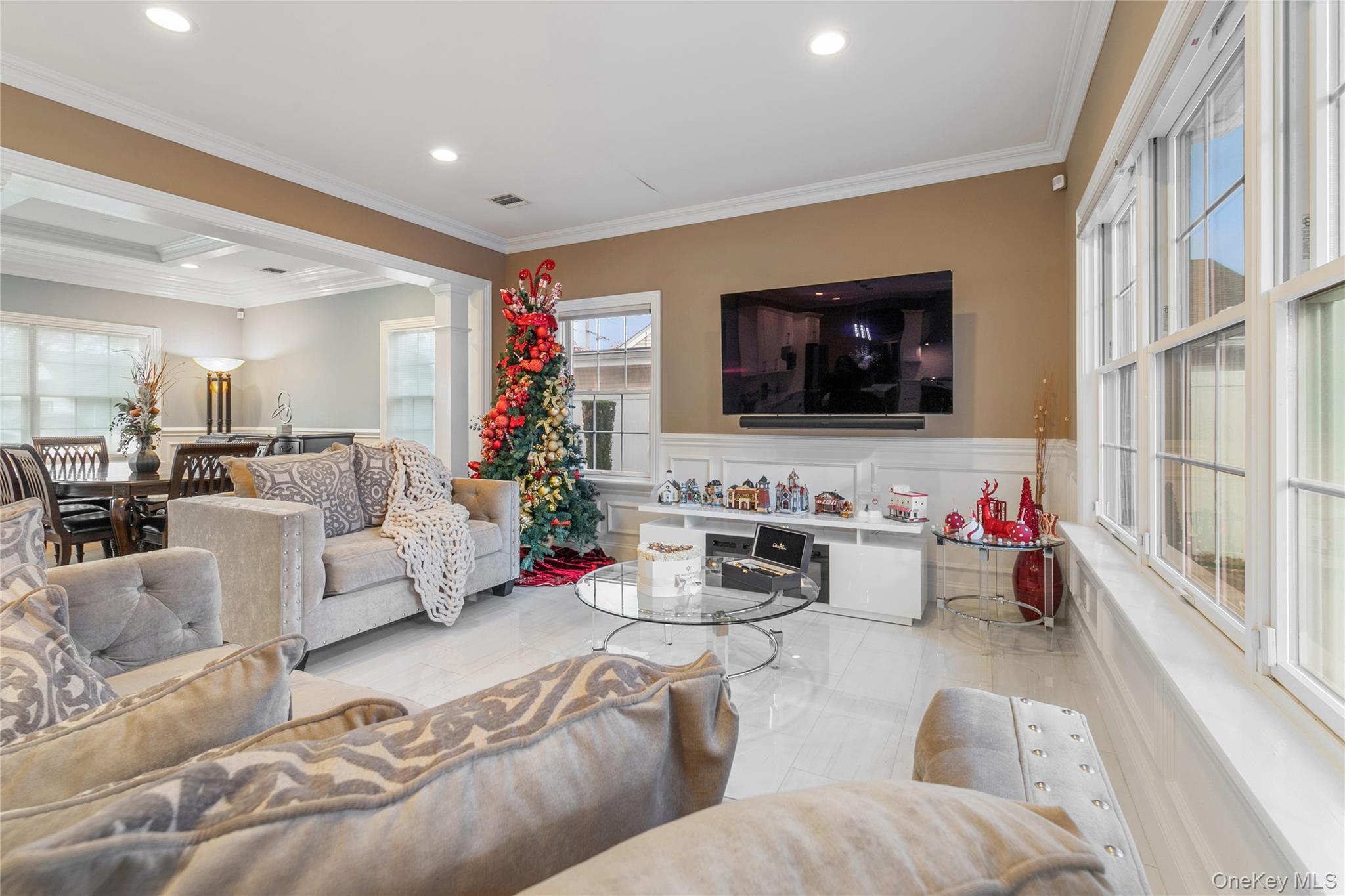 #9 photo, 5 Vernon Street, Plainview , NY 11803