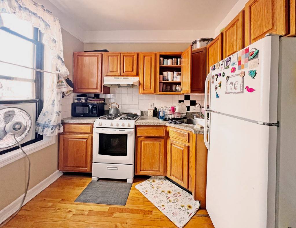 #10 photo, 1463 East 3rd Street, Midwood , NY 11230