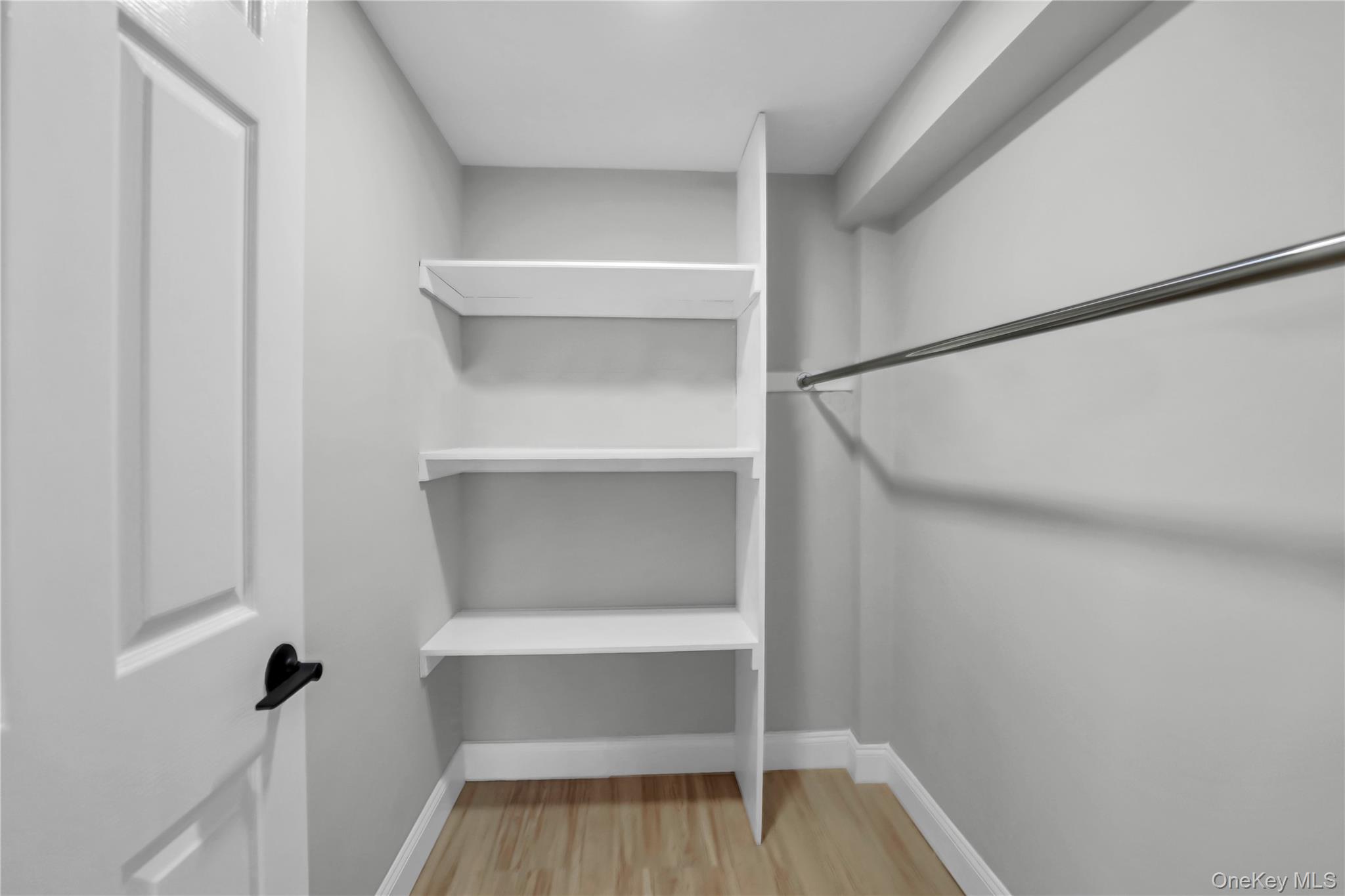 #10 photo, 2 Walnut Drive, Syosset , NY 11791