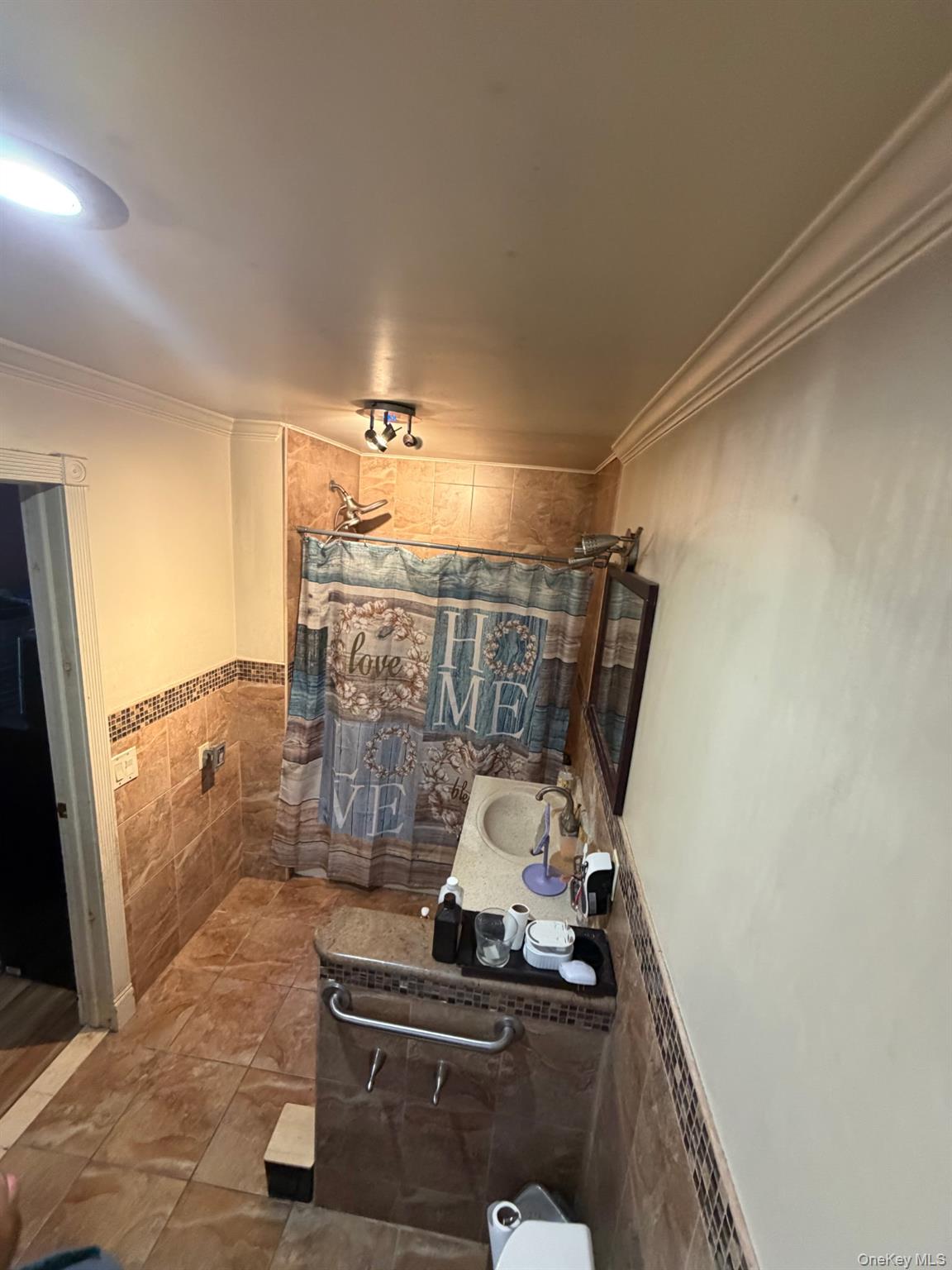 #3 photo, 501 Lafayette Avenue, Rockville Centre , NY 11570