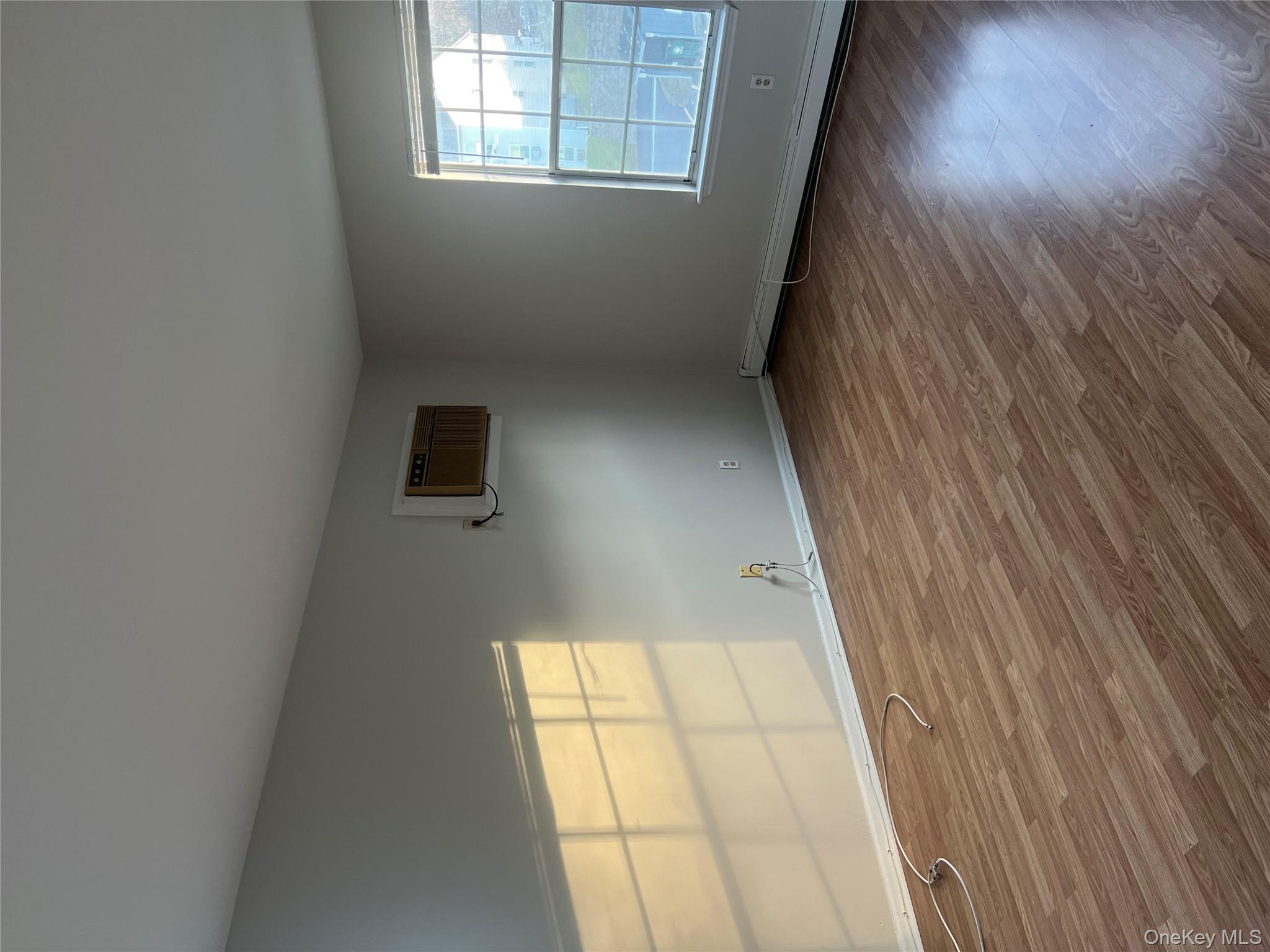 #7 photo, 27 Lexington Hill, Harriman , NY 10926