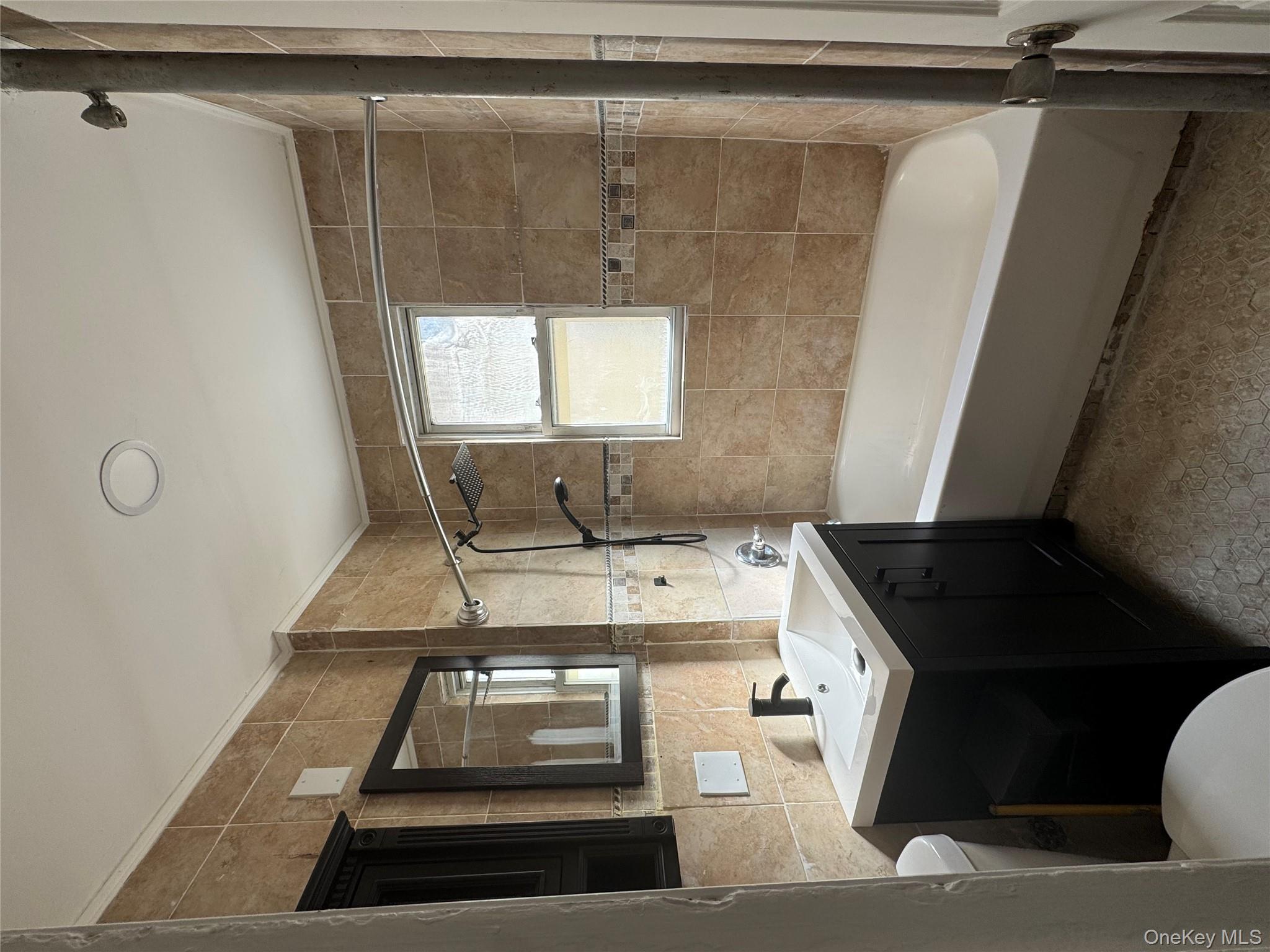 #6 photo, 4229 Grace Avenue, Bronx , NY 10466