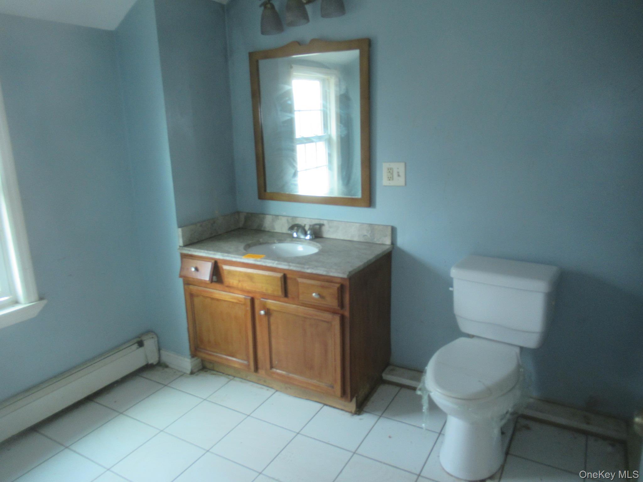 #10 photo, 35 Carpenter Avenue, Newburgh , NY 12550