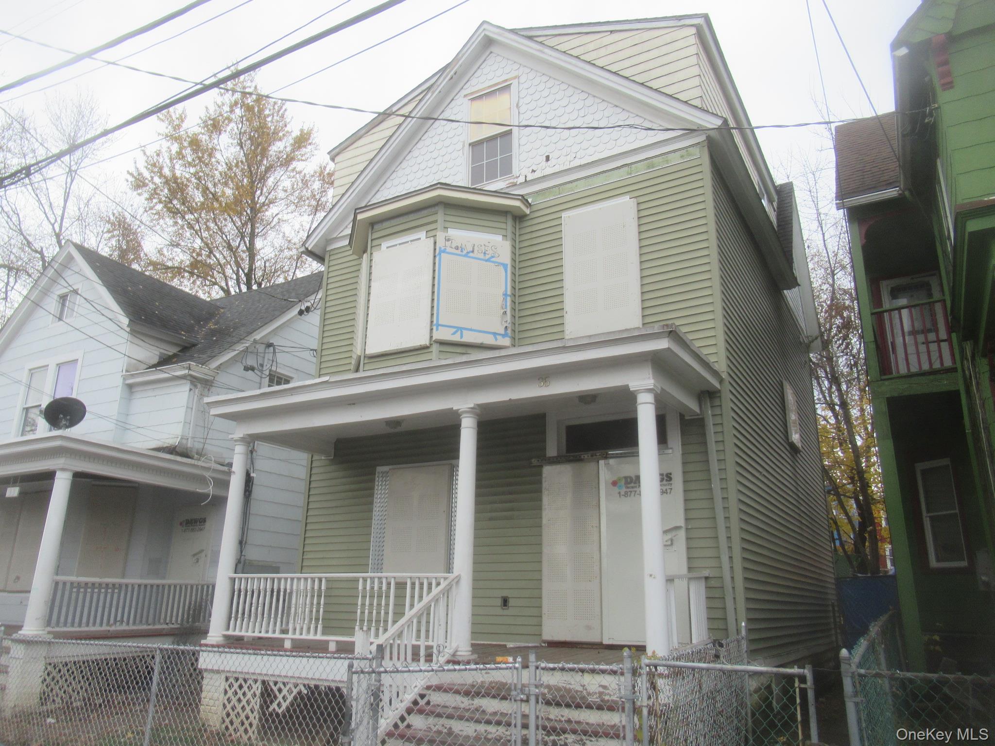 #19 photo, 35 Carpenter Avenue, Newburgh , NY 12550