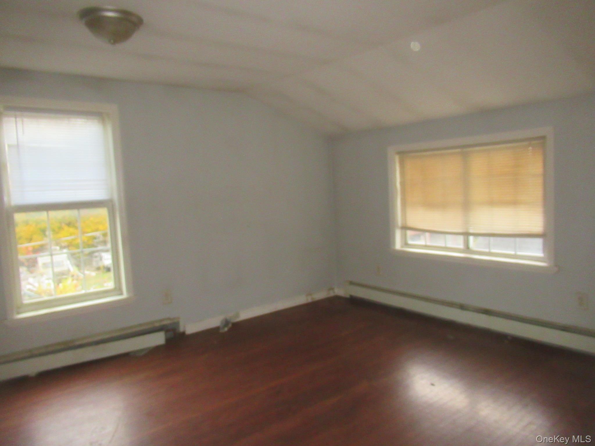 #5 photo, 35 Carpenter Avenue, Newburgh , NY 12550