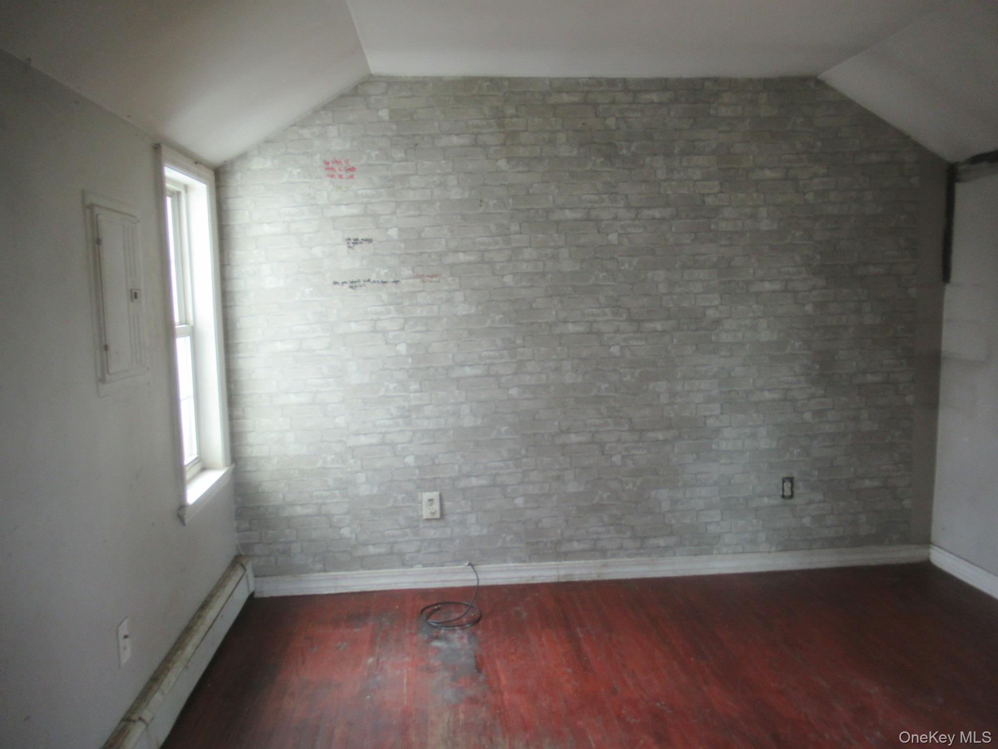 #8 photo, 35 Carpenter Avenue, Newburgh , NY 12550