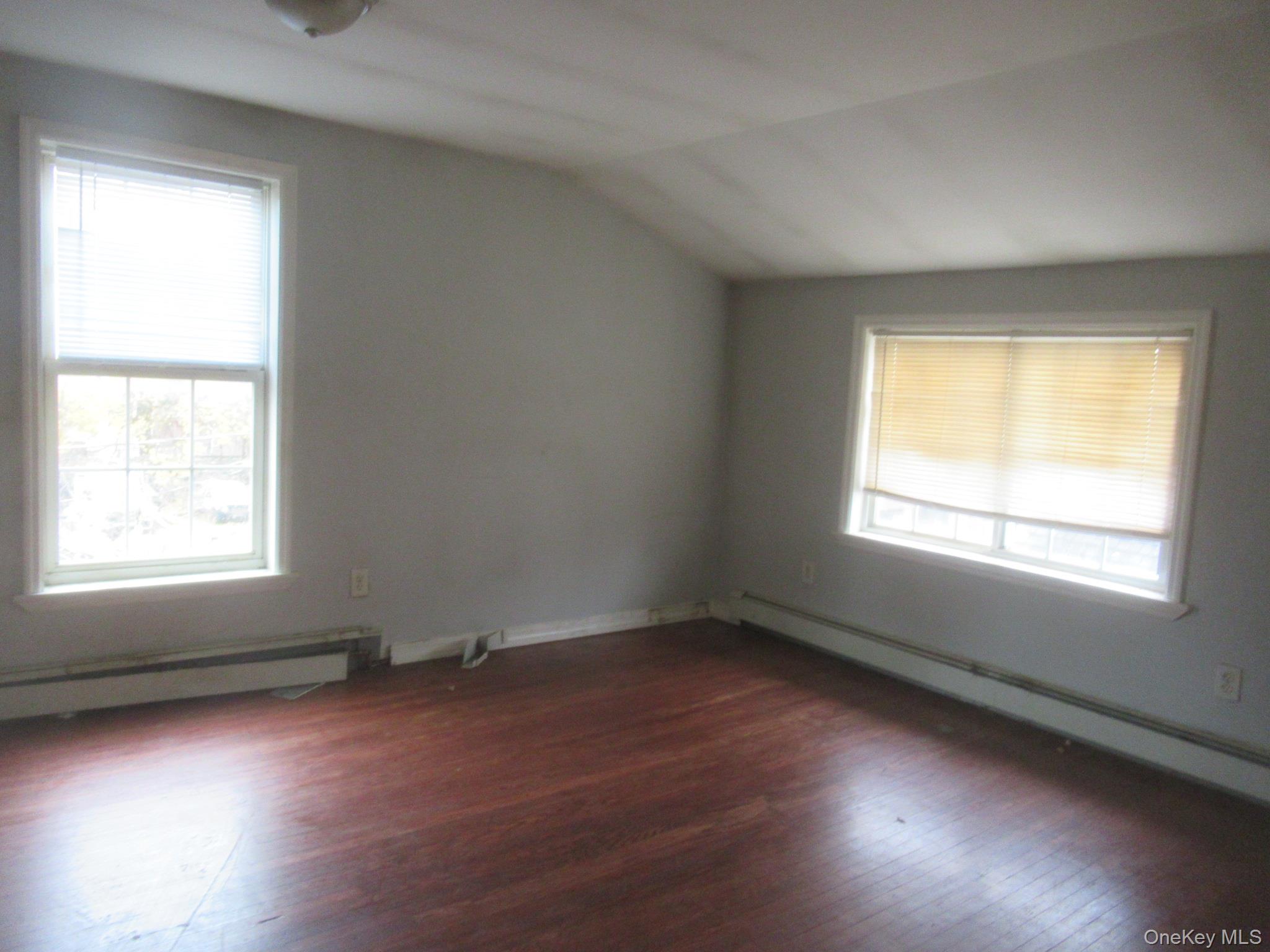 #9 photo, 35 Carpenter Avenue, Newburgh , NY 12550